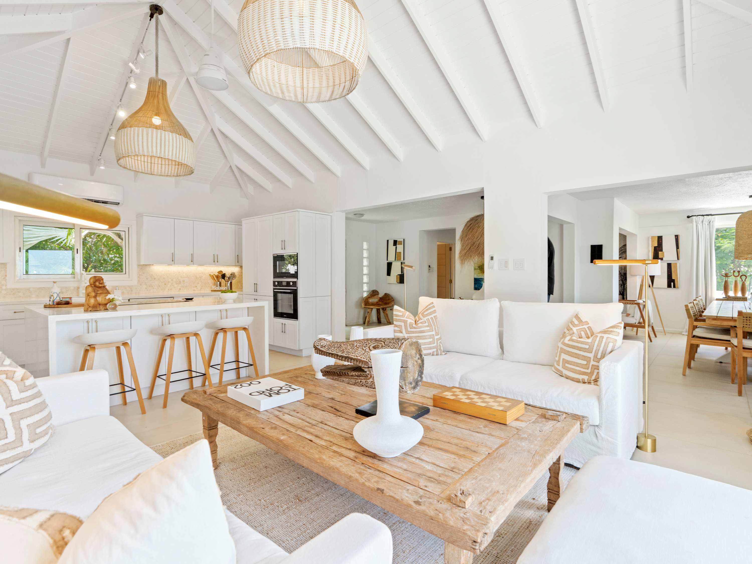 Bright Waters: Oceanfront Villa on Tamarin Hill with Private Pool - Photo 27