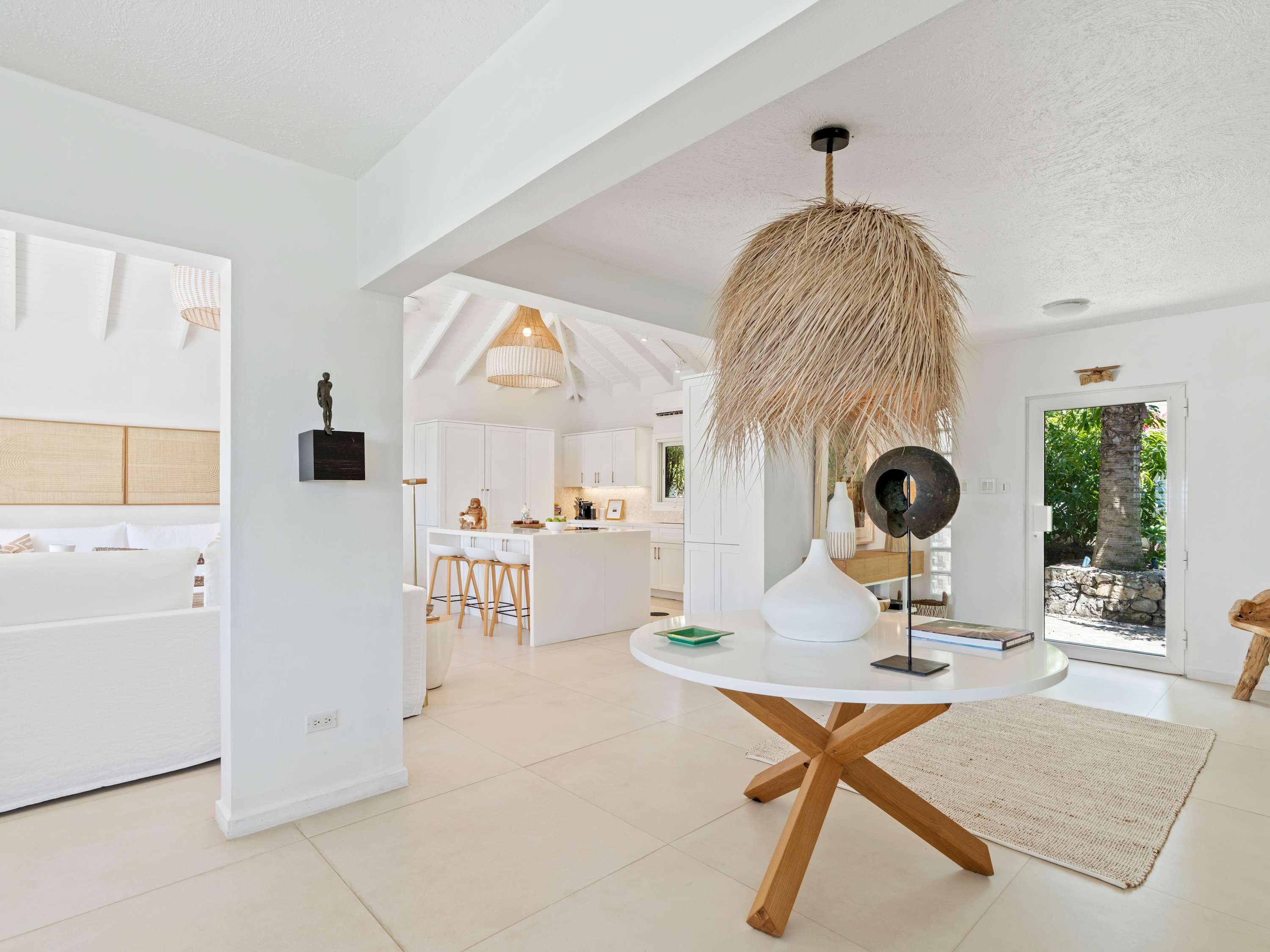 Bright Waters: Oceanfront Villa on Tamarin Hill with Private Pool - Photo 36