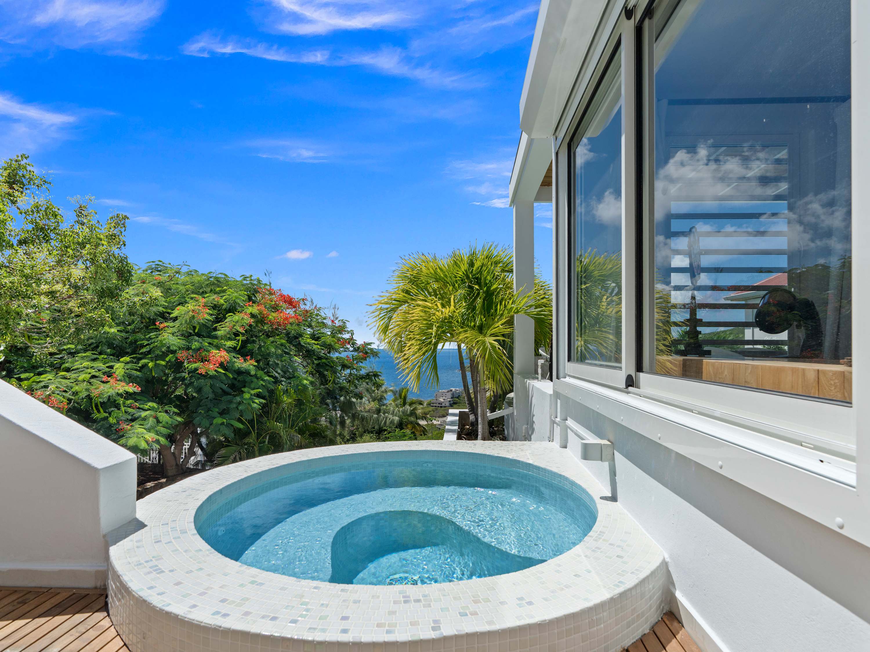 Bright Waters: Oceanfront Villa on Tamarin Hill with Private Pool - Photo 40