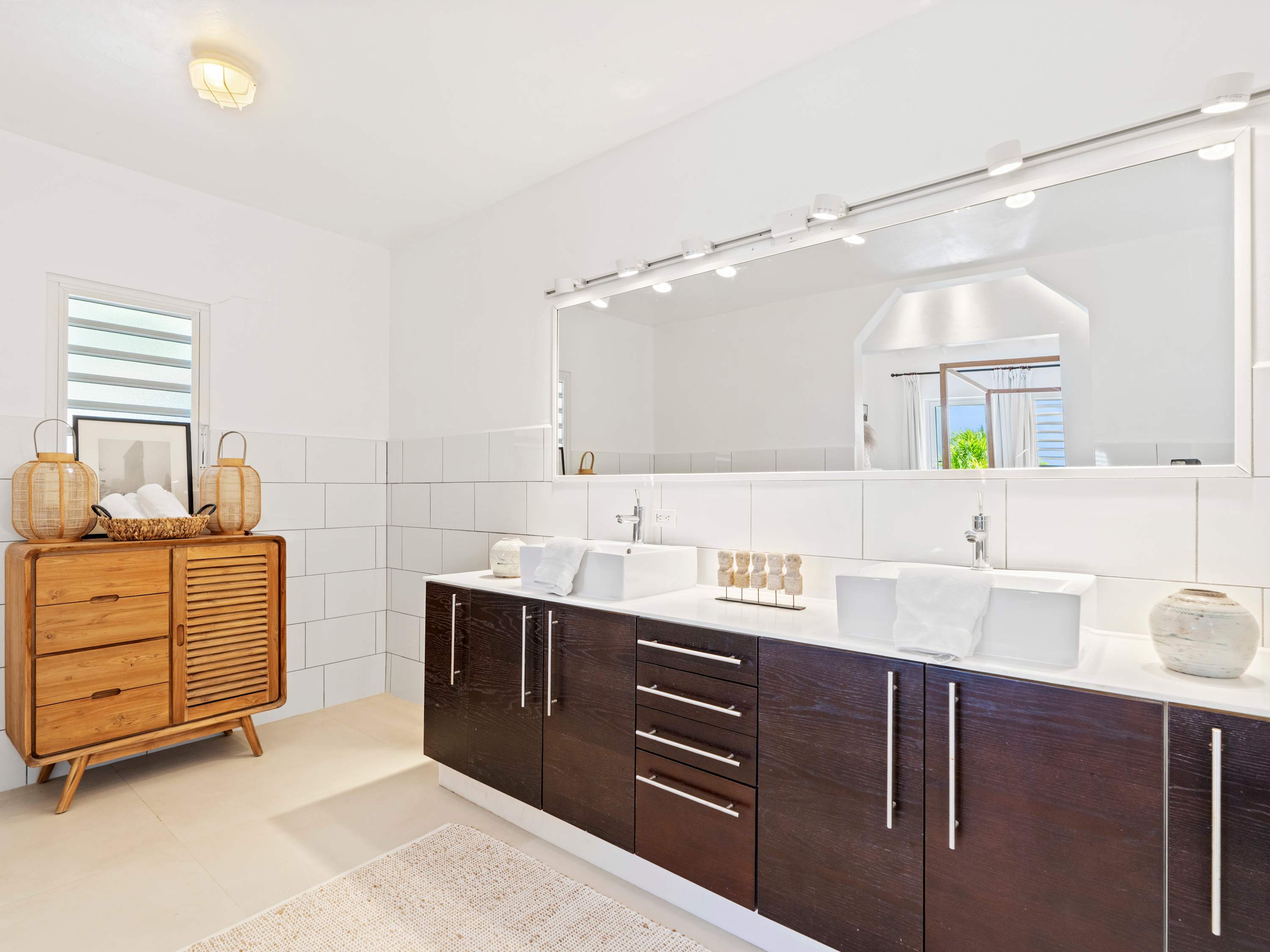 Bright Waters: Oceanfront Villa on Tamarin Hill with Private Pool - Photo 56