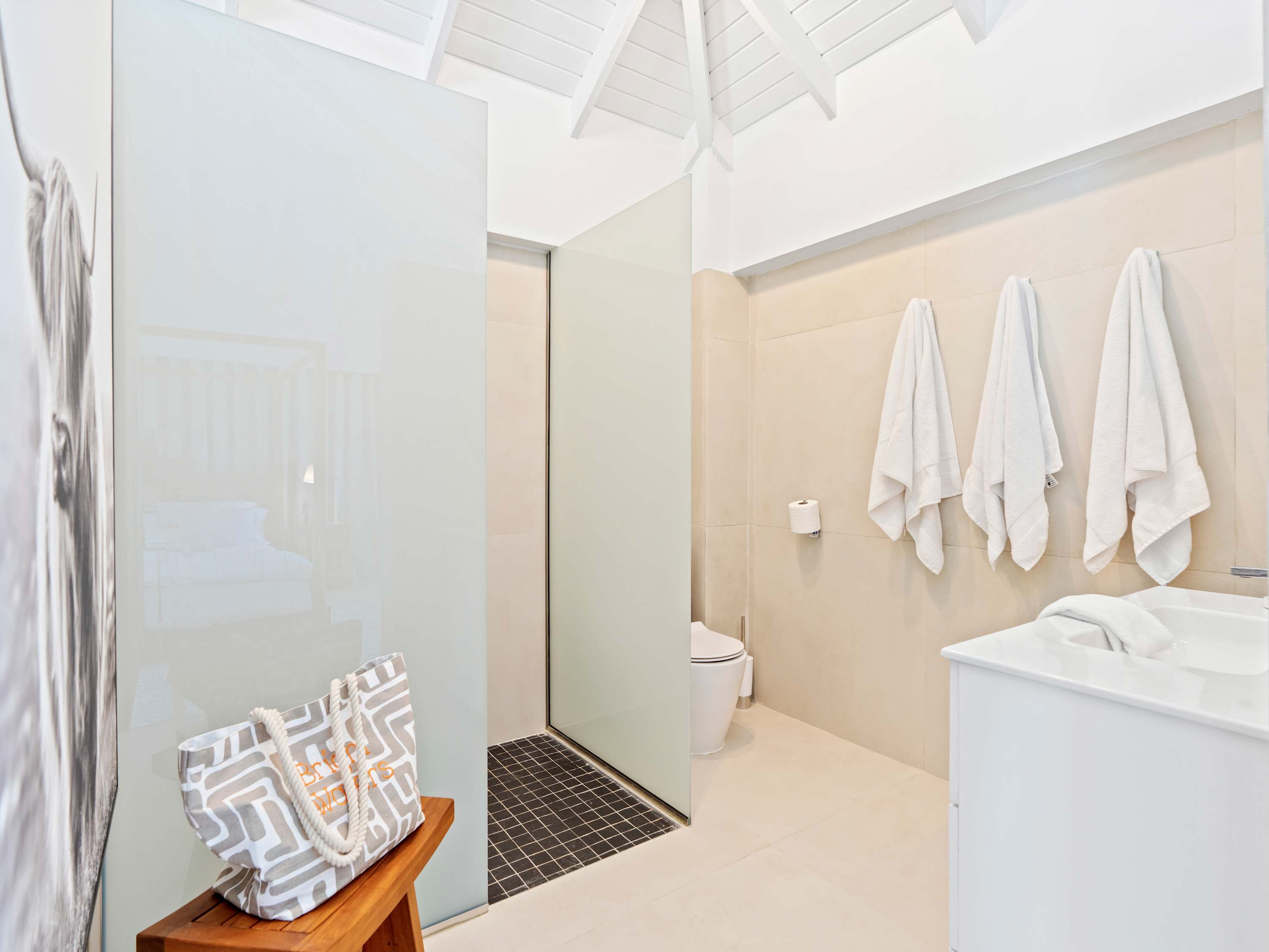 Bright Waters: Oceanfront Villa on Tamarin Hill with Private Pool - Photo 69
