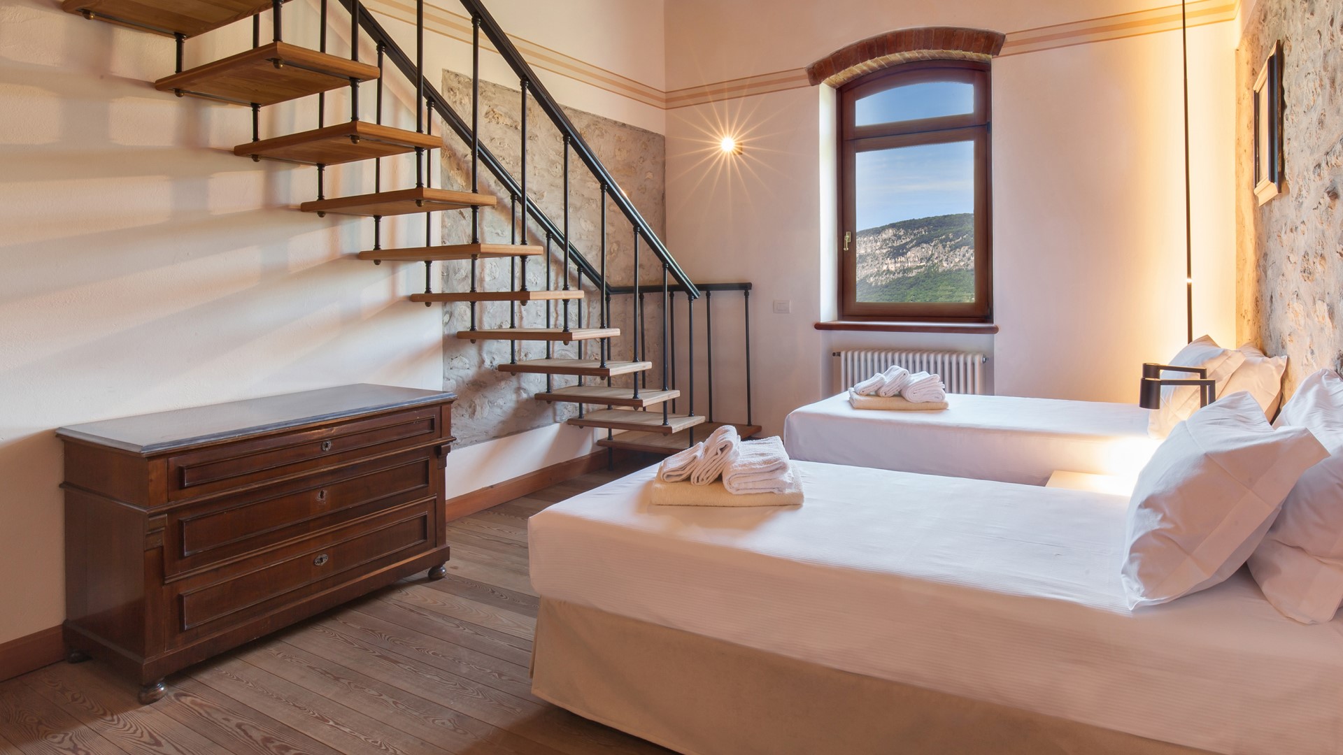 Ca’ Cantoni, Panoramic Lake Garda Country Estate near Verona - Photo 30