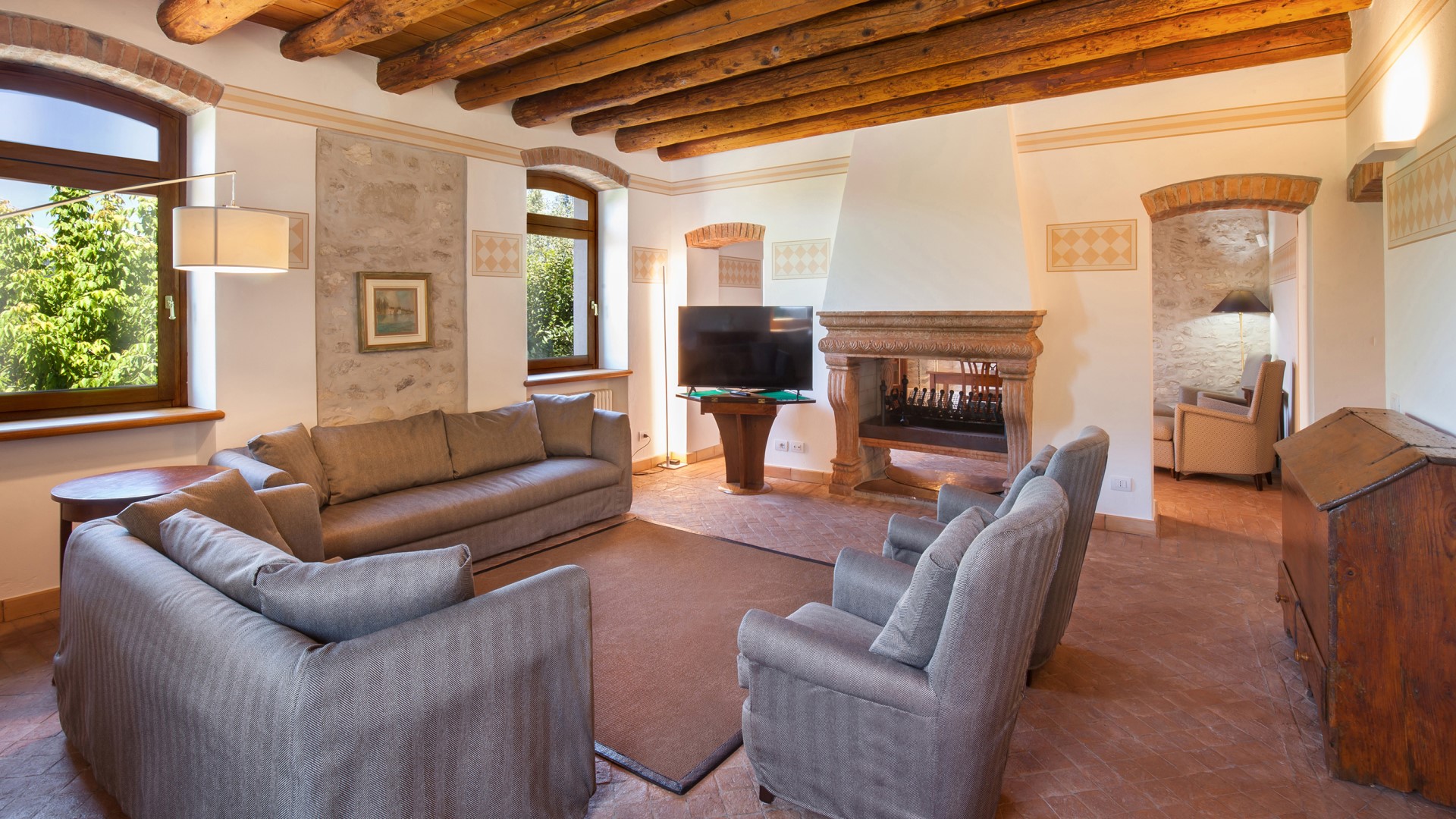 Ca’ Cantoni, Panoramic Lake Garda Country Estate near Verona Gallery 3