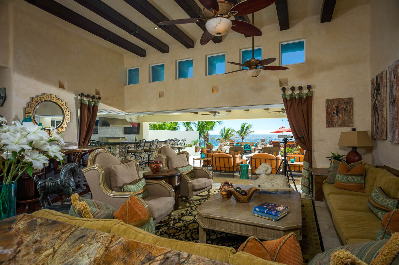 Casa Alcini, Beachfront Pedregal Villa with 8 Bedrooms, Heated Pool and Private Casita Gallery 1