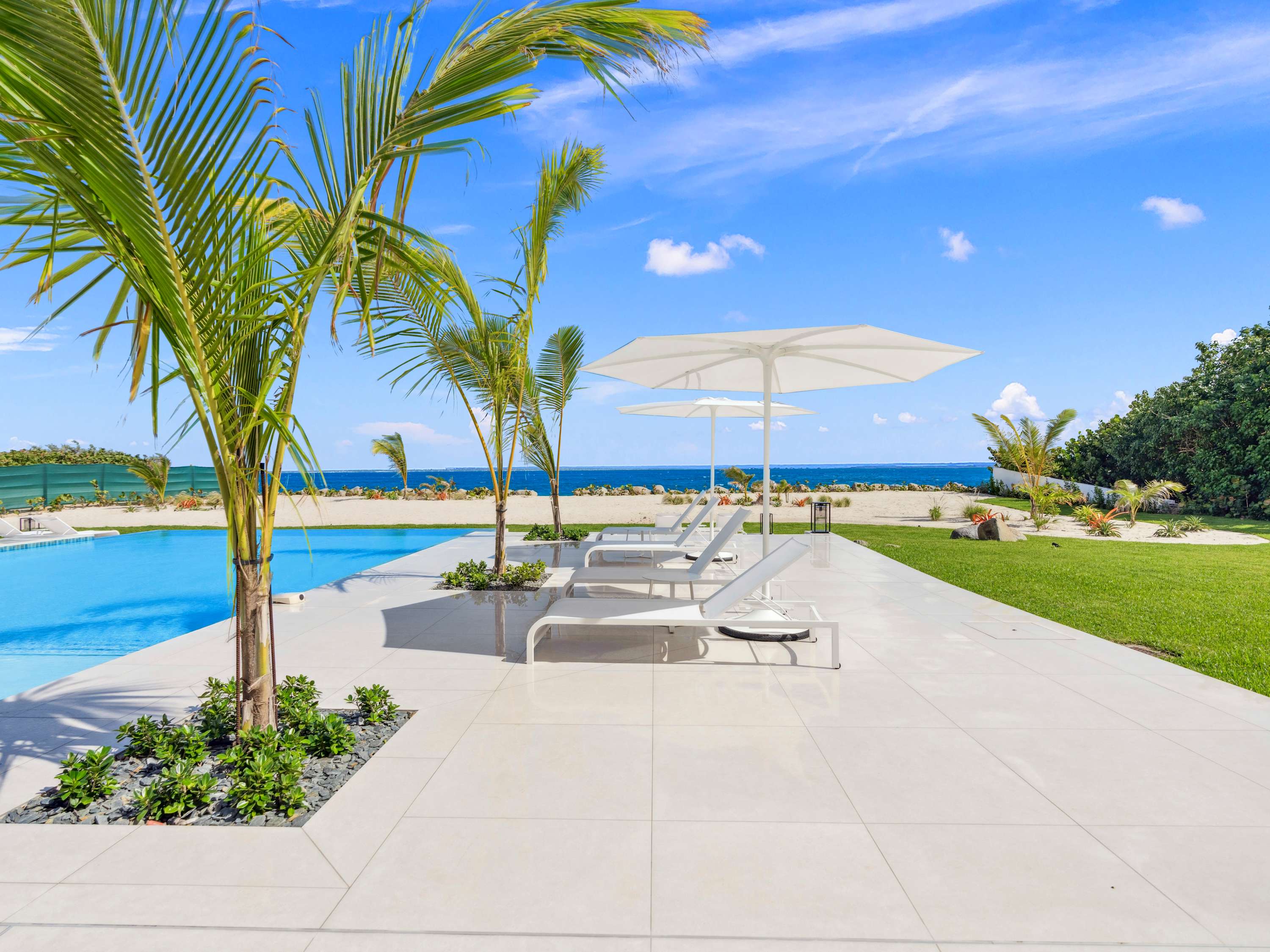 Casa Aquila, a Beachfront Villa on Baie Rouge in Terres Basses - Photo 5