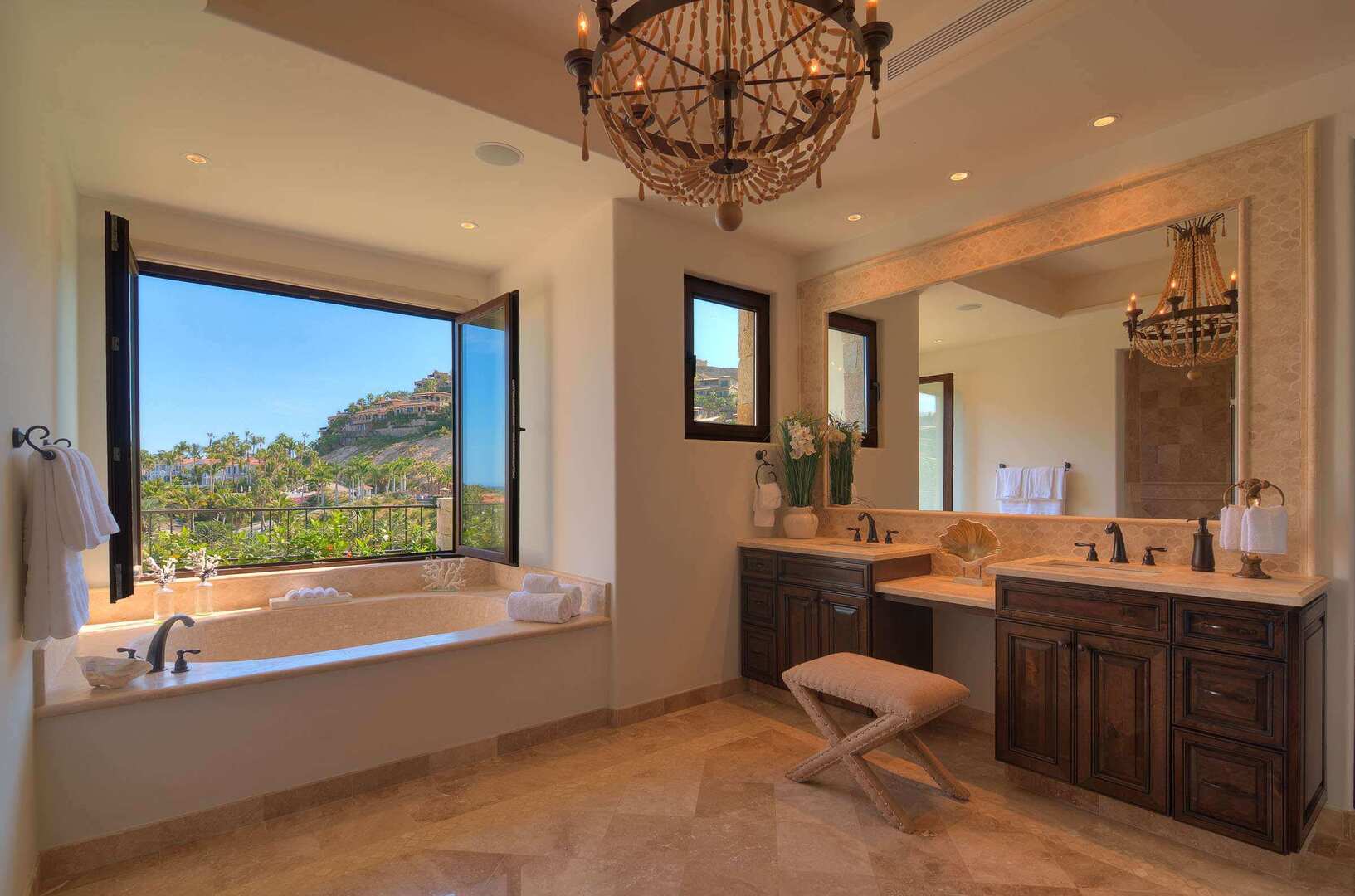 Casa Bella Villa, Ocean View Palmilla Estate with Butler, Cook and Golf Cart - Photo 18