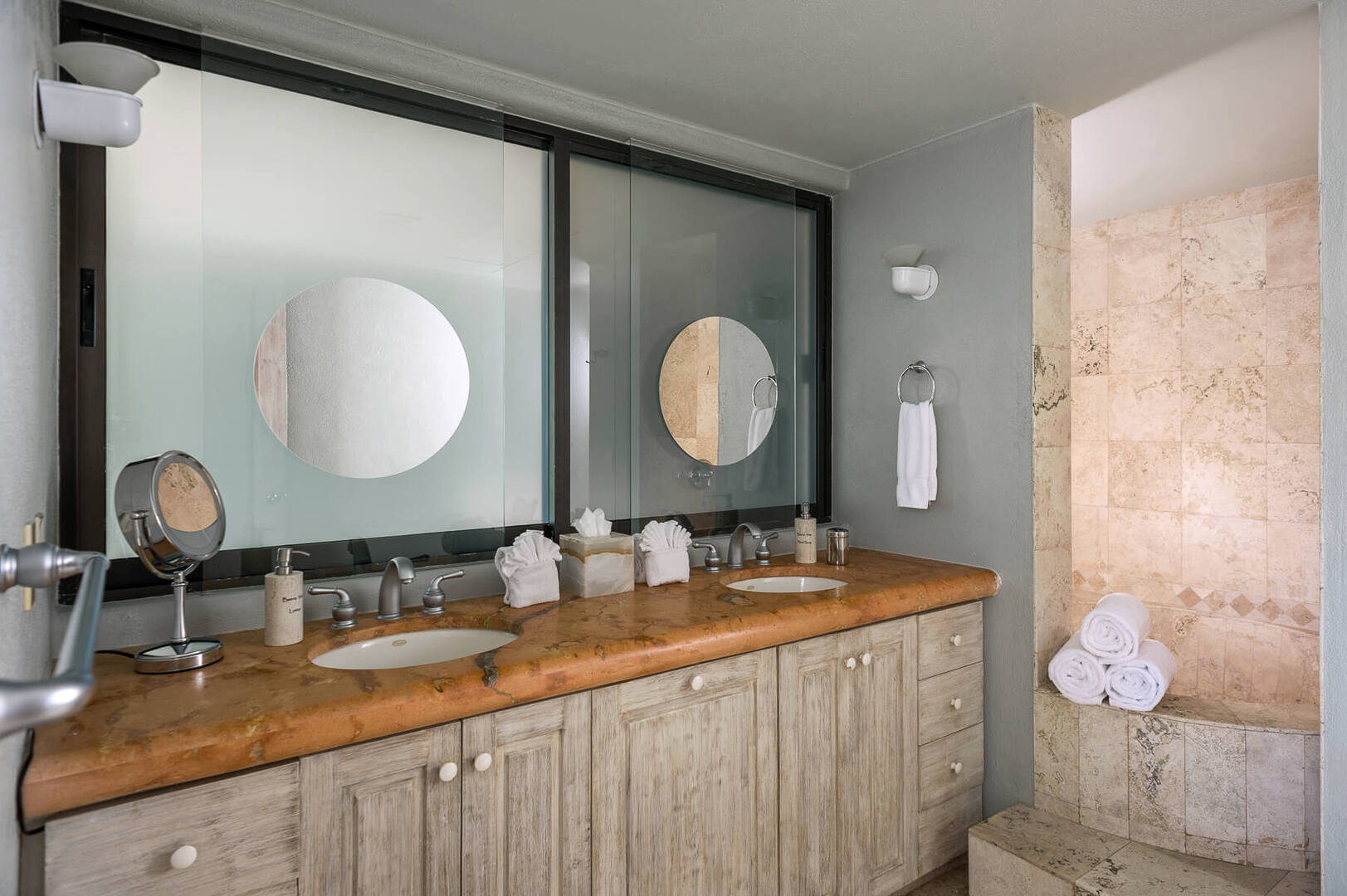 Casa Buena Vida, Oceanfront Pedregal Villa for 24 with Infinity Pool, Cook and Wine Cava - Photo 24