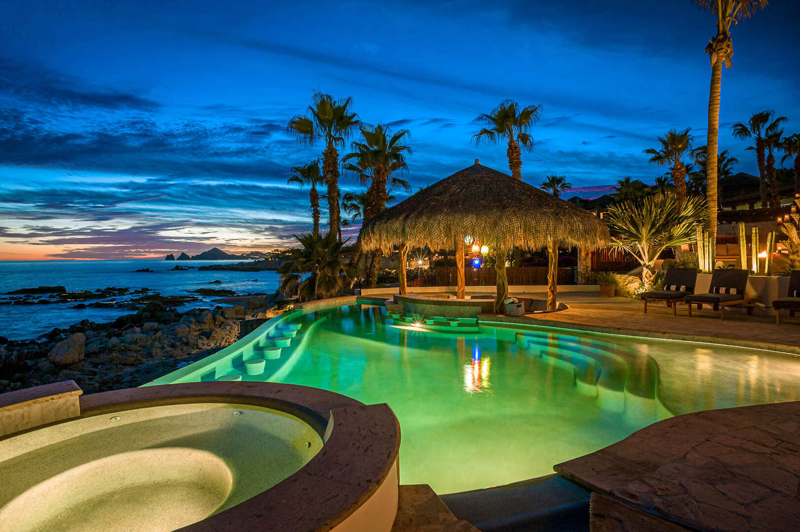 Casa Carreta, Beachfront Hacienda Beside Esperanza Beach Club in Punta Ballena Gallery 2