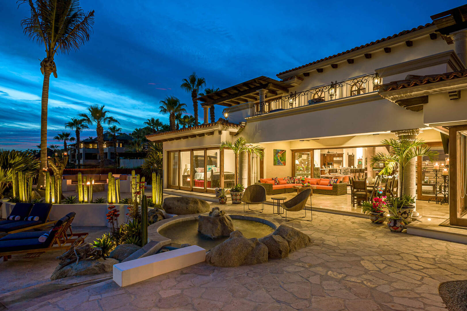Casa Carreta, Beachfront Hacienda Beside Esperanza Beach Club in Punta Ballena - Photo 8