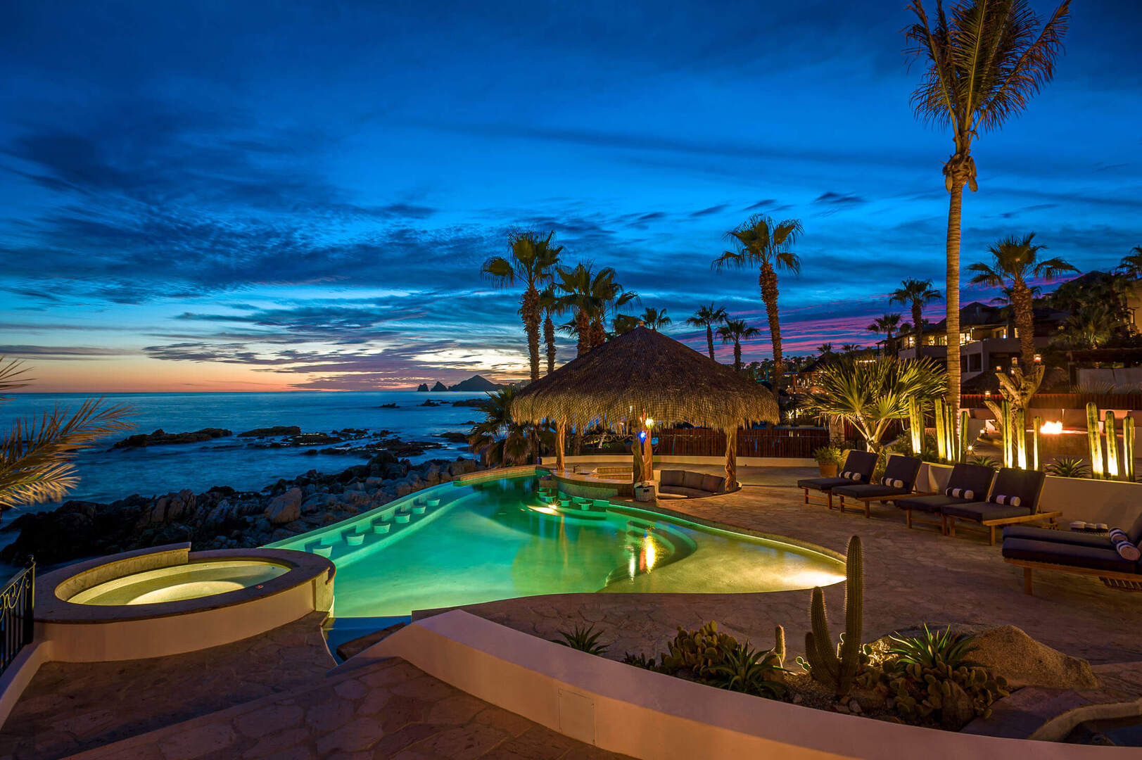 Casa Carreta, Beachfront Hacienda Beside Esperanza Beach Club in Punta Ballena - Photo 9