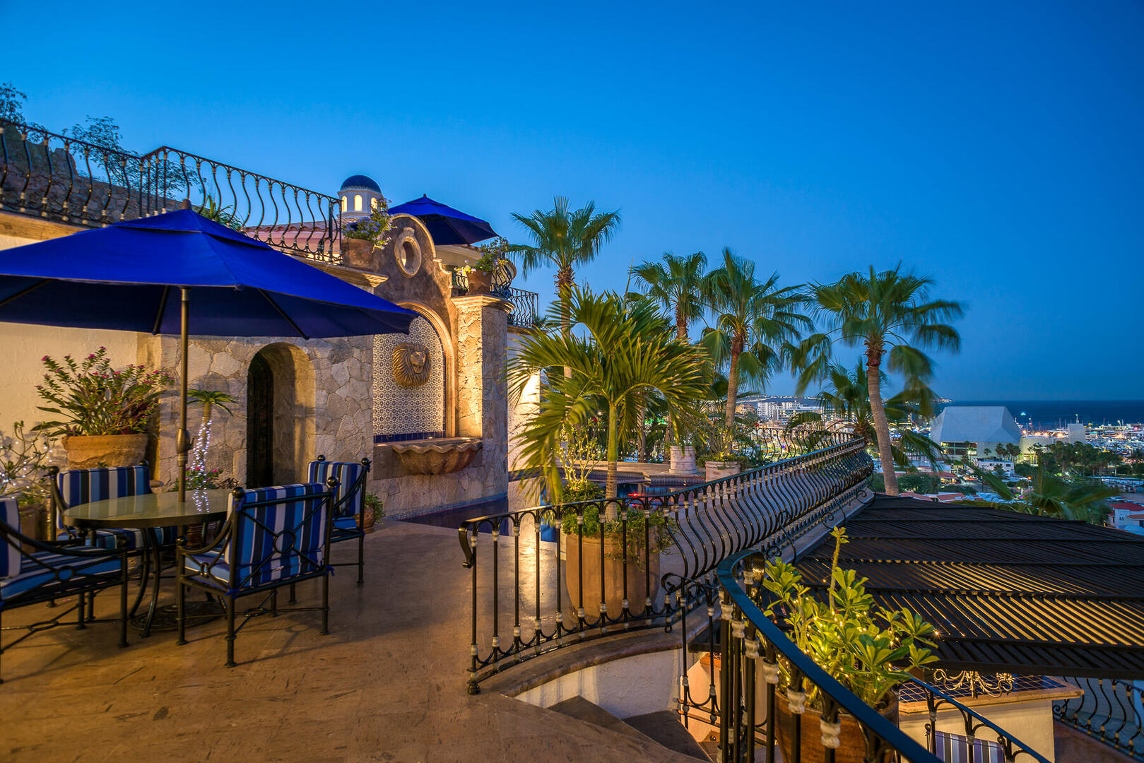 Casa Connie, Six King Suites Above Cabo Marina in Pedregal - Photo 11