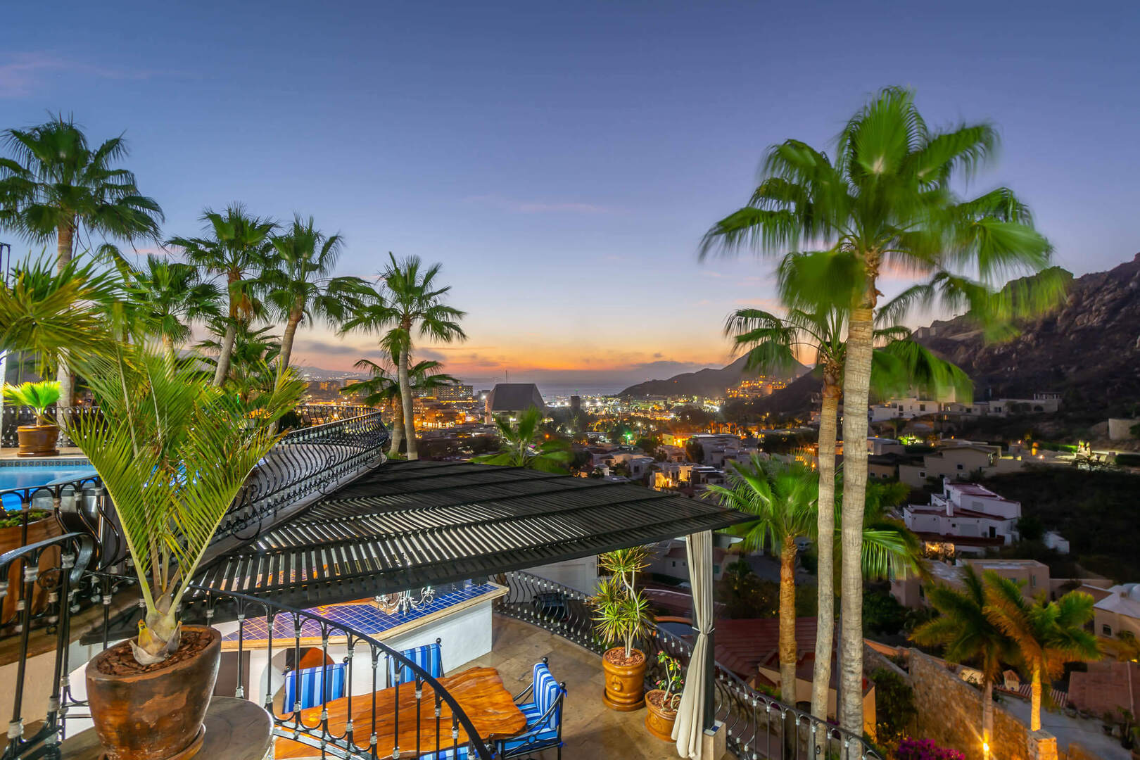 Casa Connie, Six King Suites Above Cabo Marina in Pedregal Gallery 2