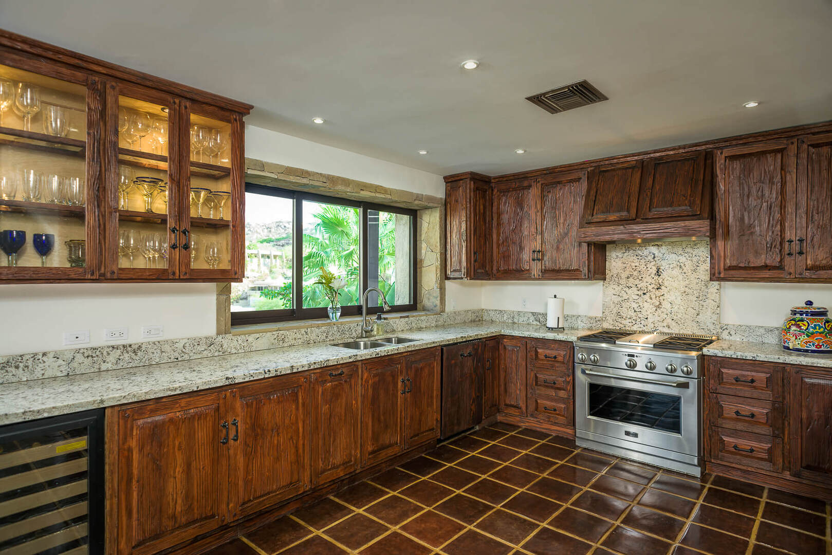 Casa Connie, Six King Suites Above Cabo Marina in Pedregal - Photo 21