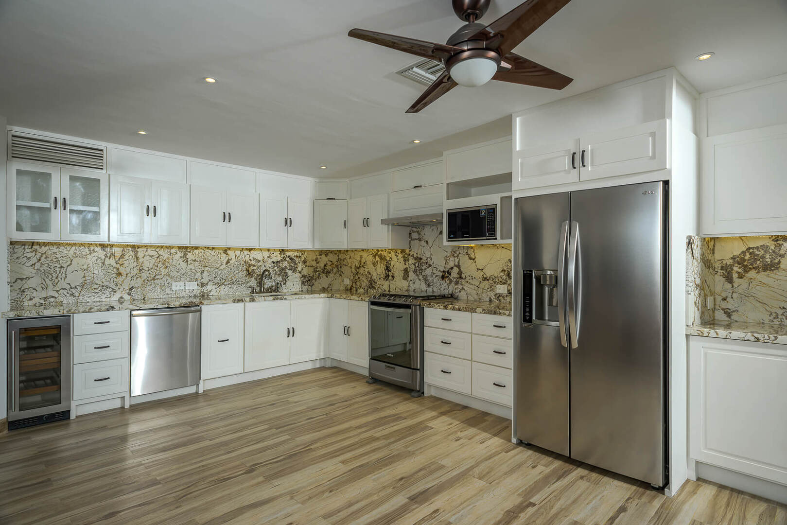 Casa Connie, Six King Suites Above Cabo Marina in Pedregal - Photo 39