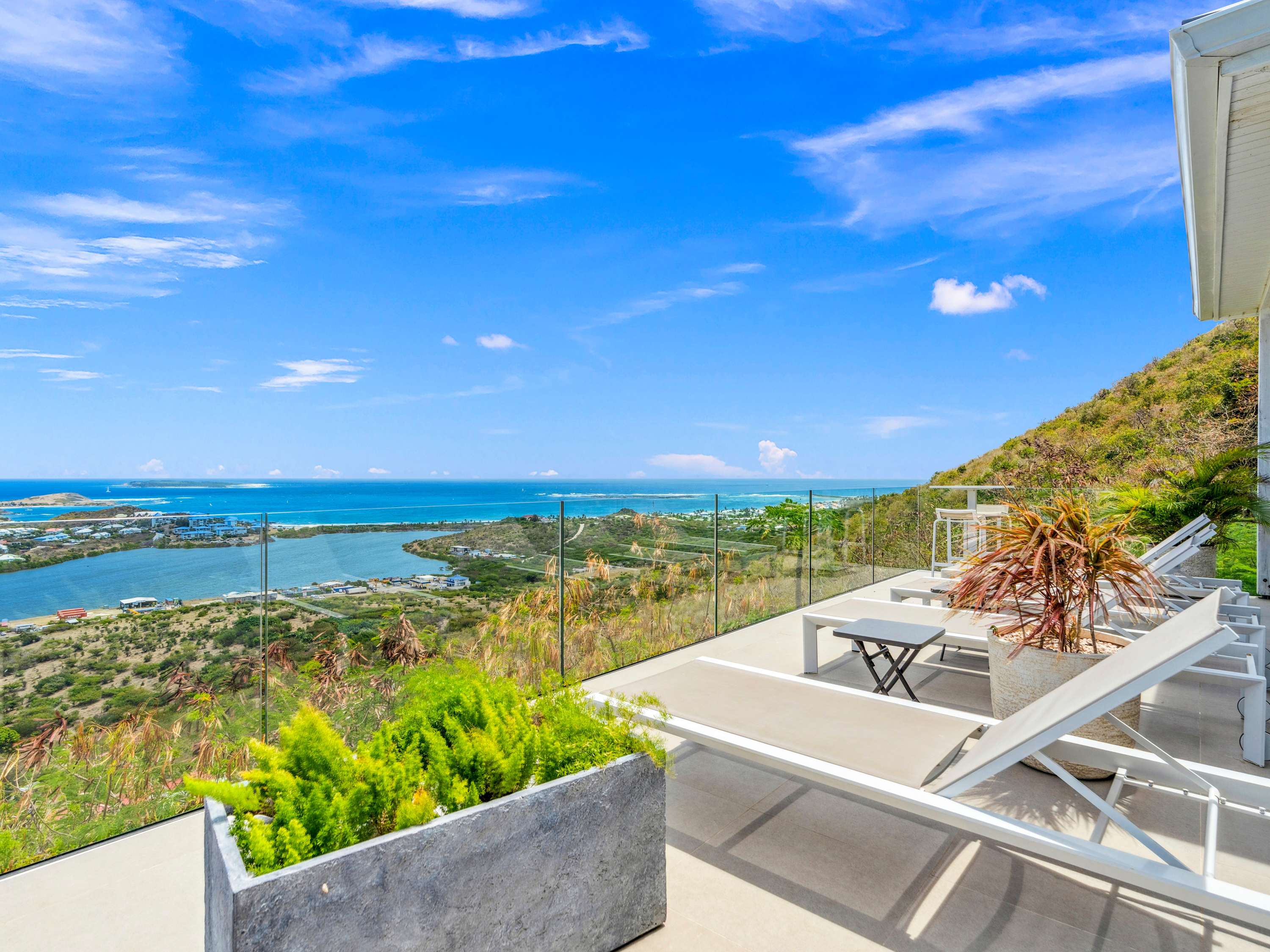 Casa Del Jefe, Mont Vernon Villa with 180 Degree Sea Views and Private Pool - Photo 11