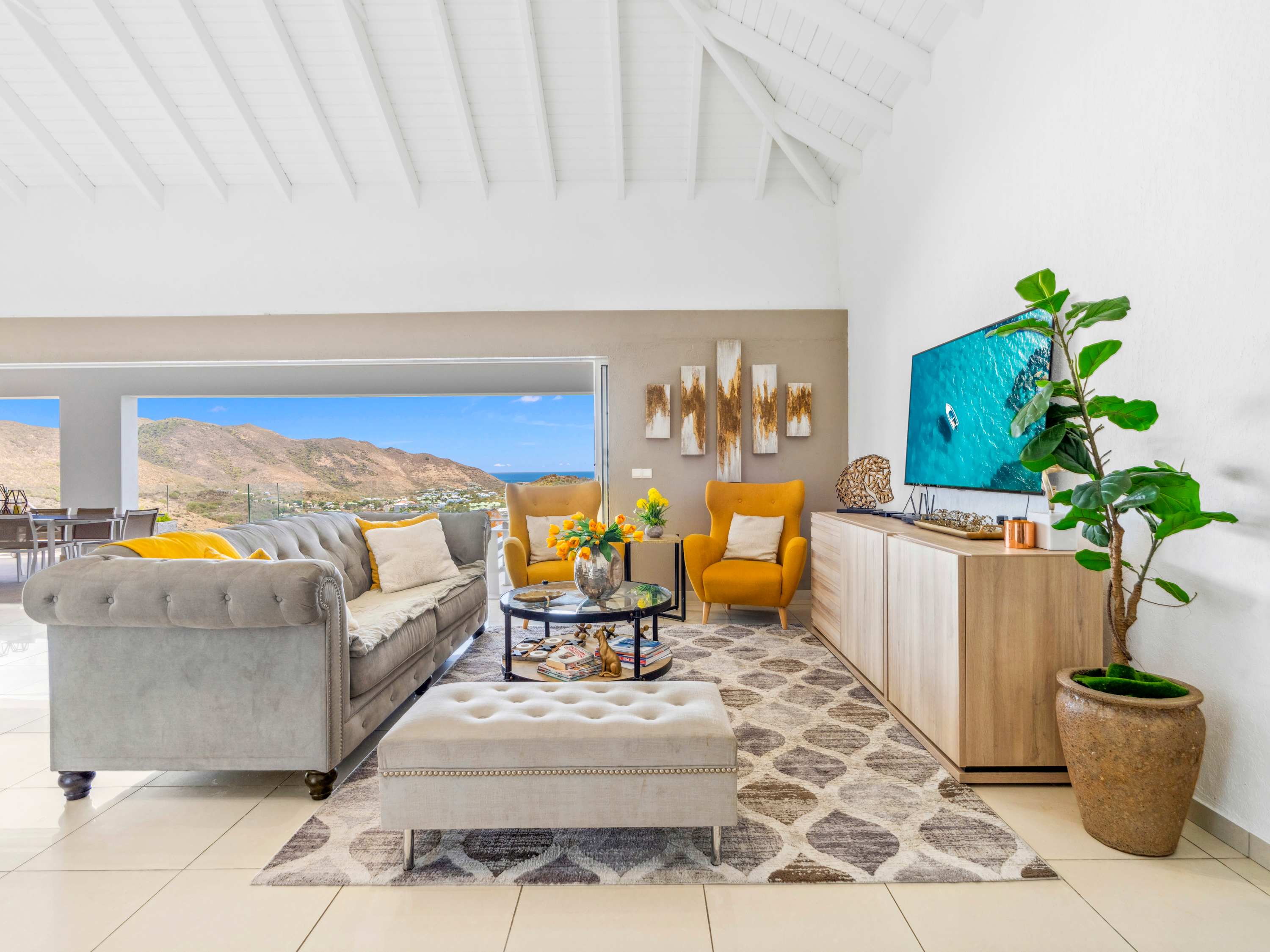 Casa Del Jefe, Mont Vernon Villa with 180 Degree Sea Views and Private Pool - Photo 16