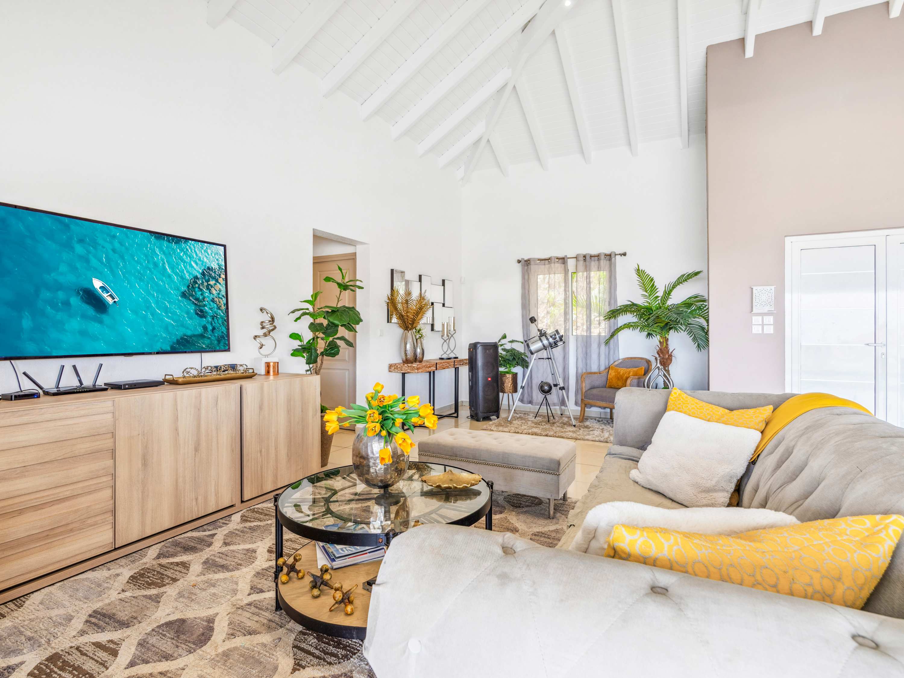 Casa Del Jefe, Mont Vernon Villa with 180 Degree Sea Views and Private Pool - Photo 24