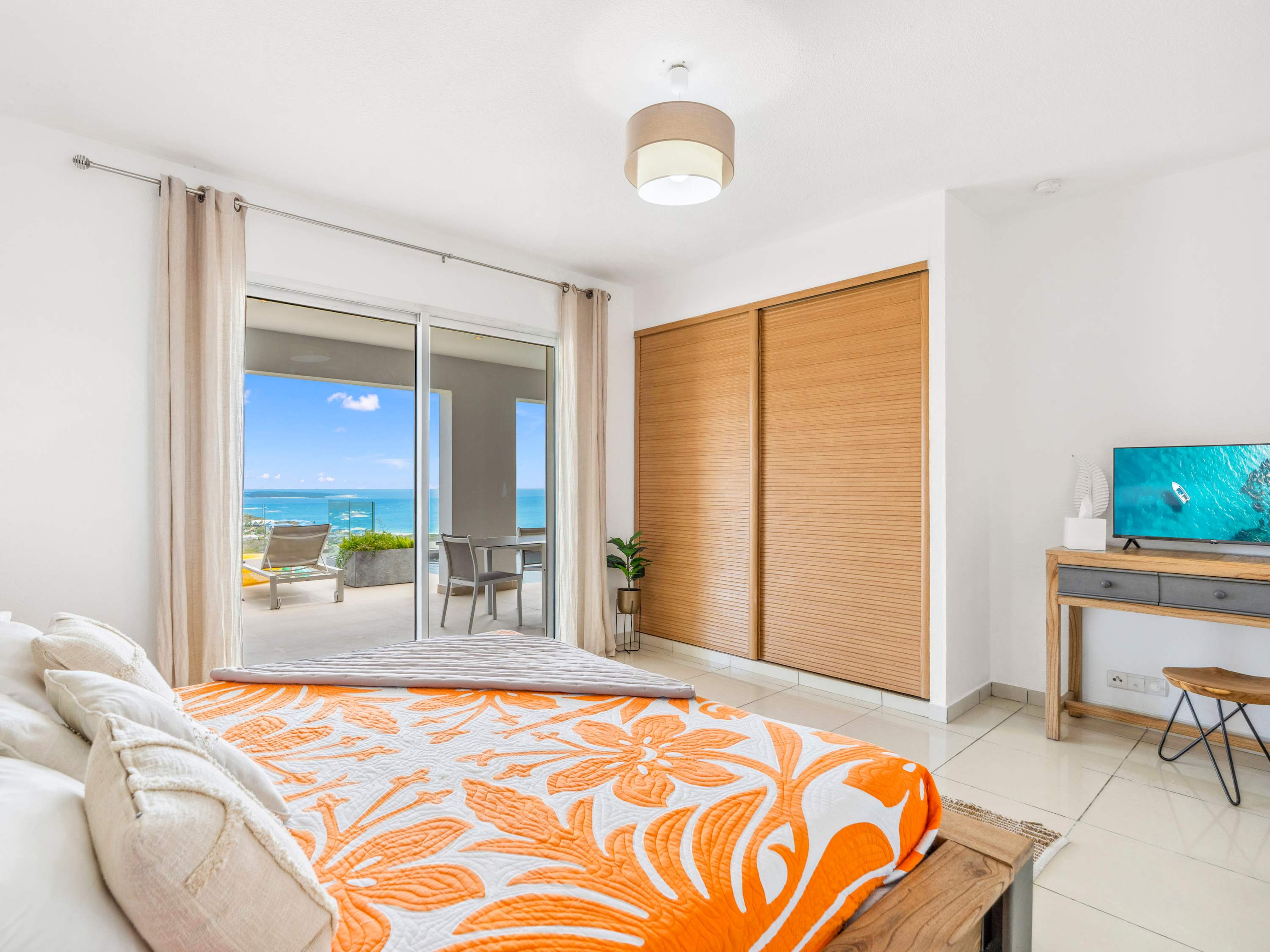 Casa Del Jefe, Mont Vernon Villa with 180 Degree Sea Views and Private Pool - Photo 34