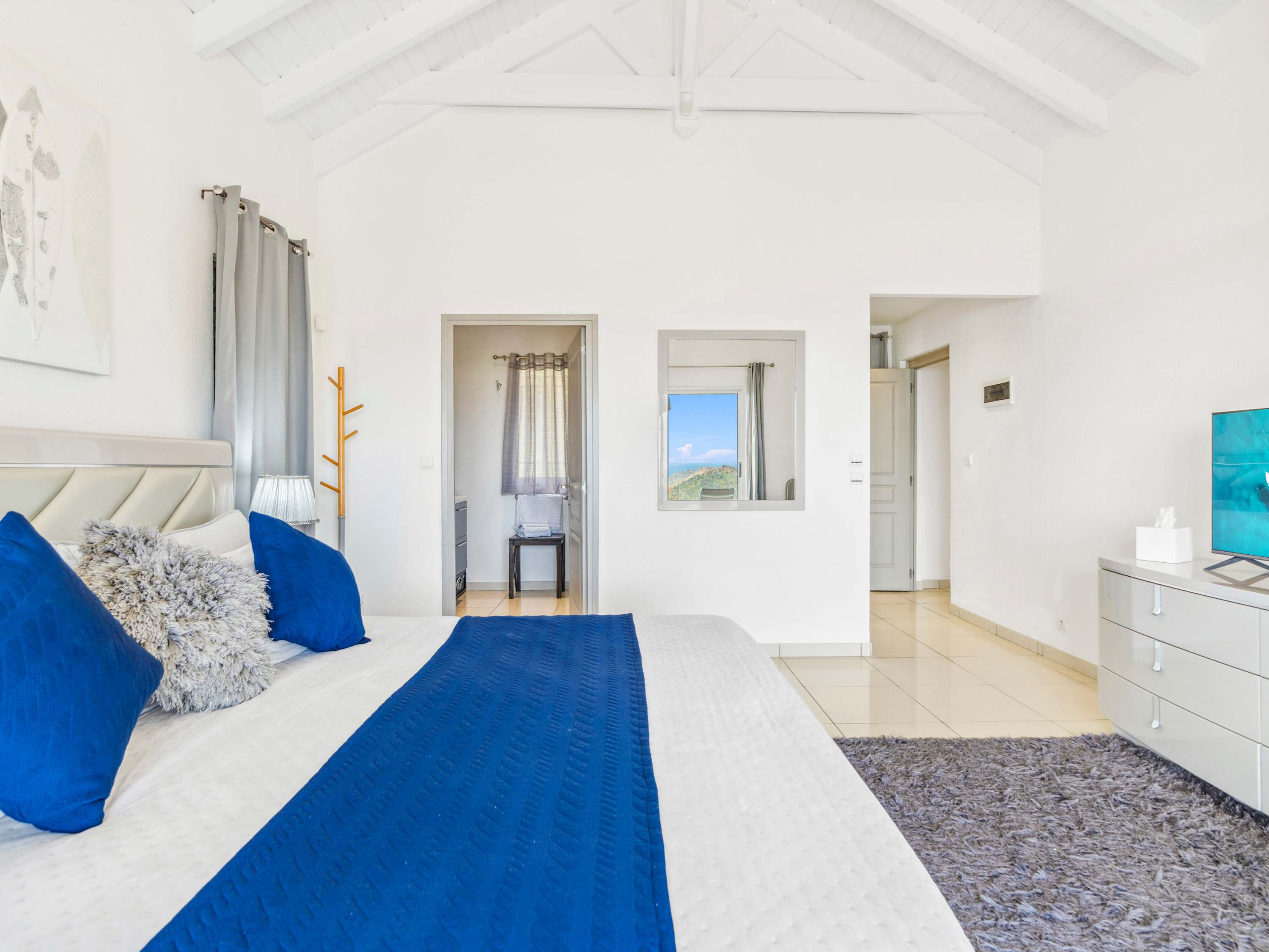 Casa Del Jefe, Mont Vernon Villa with 180 Degree Sea Views and Private Pool - Photo 57