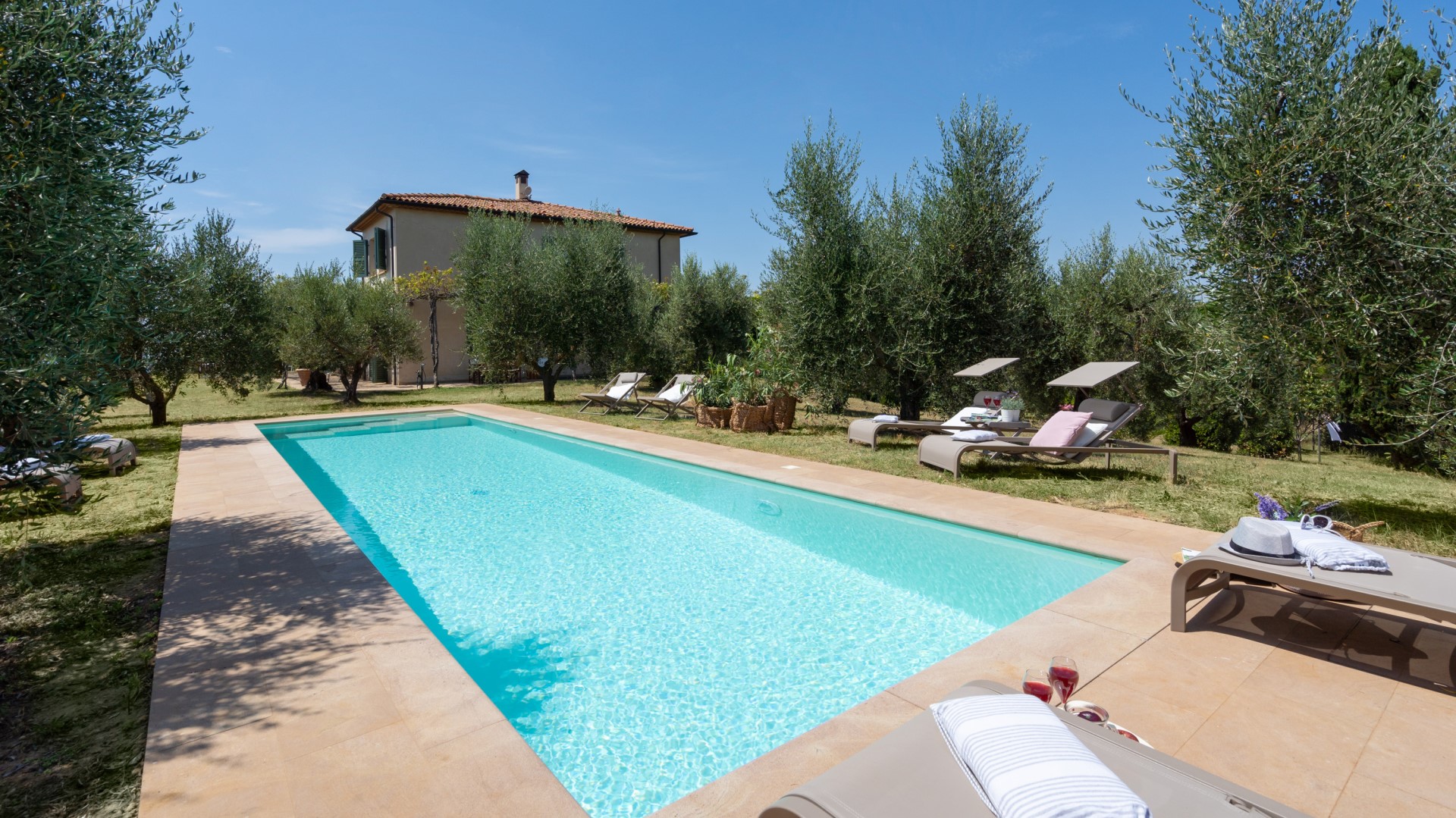 Casa del Vento 8, Modern Tuscan Villa near Bibbona and Casale Marittimo Gallery 1