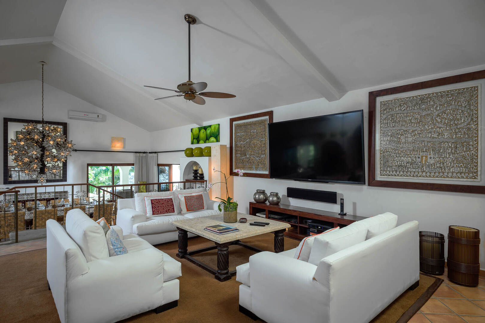 Casa Edwards, Beachfront Colonial Glamour in Villas del Mar Gallery 1