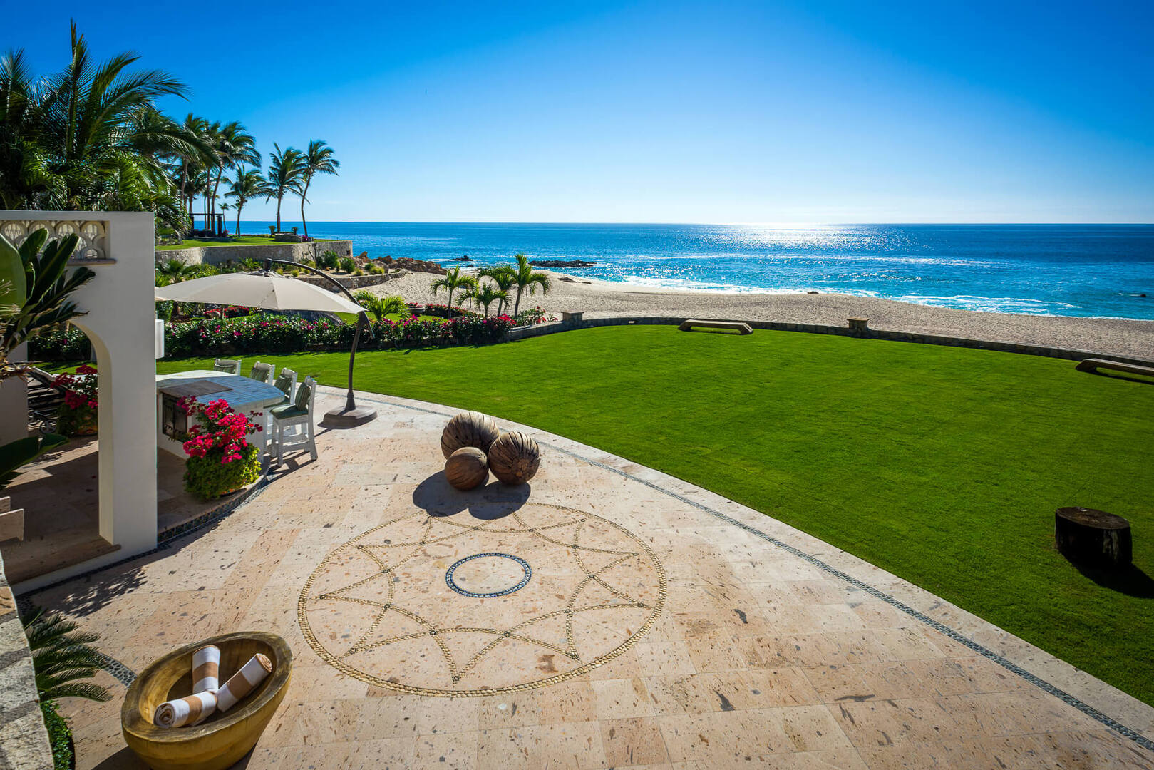Casa Edwards, Beachfront Colonial Glamour in Villas del Mar Gallery 2