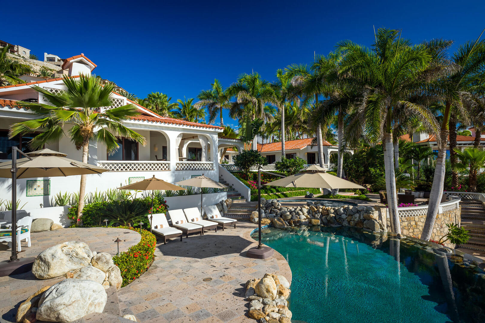Casa Edwards, Beachfront Colonial Glamour in Villas del Mar Gallery 3