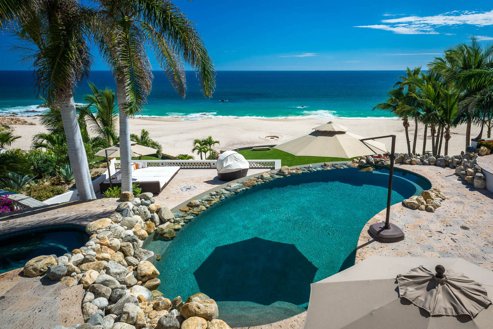 Casa Edwards, Beachfront Colonial Glamour in Villas del Mar - Photo 5