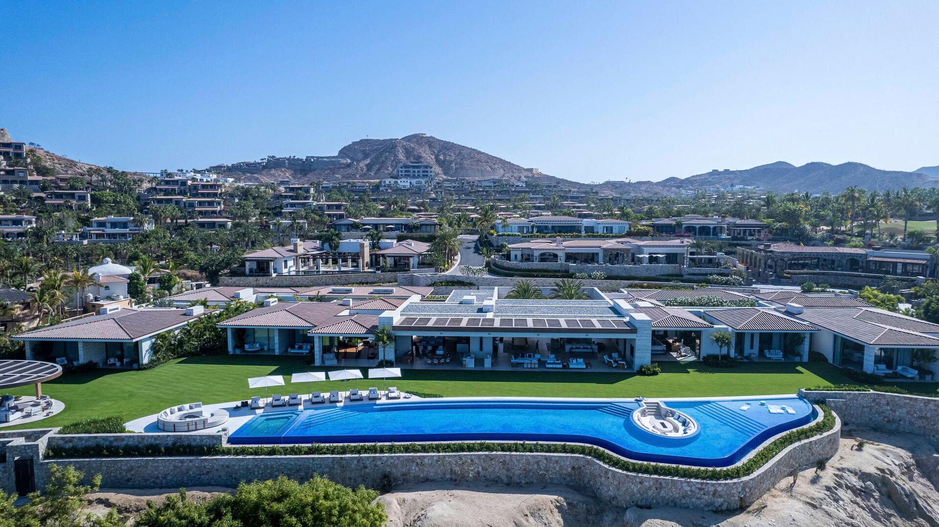 Casa Elije, a 10 Bedroom Beachfront Estate on Palmilla Cove