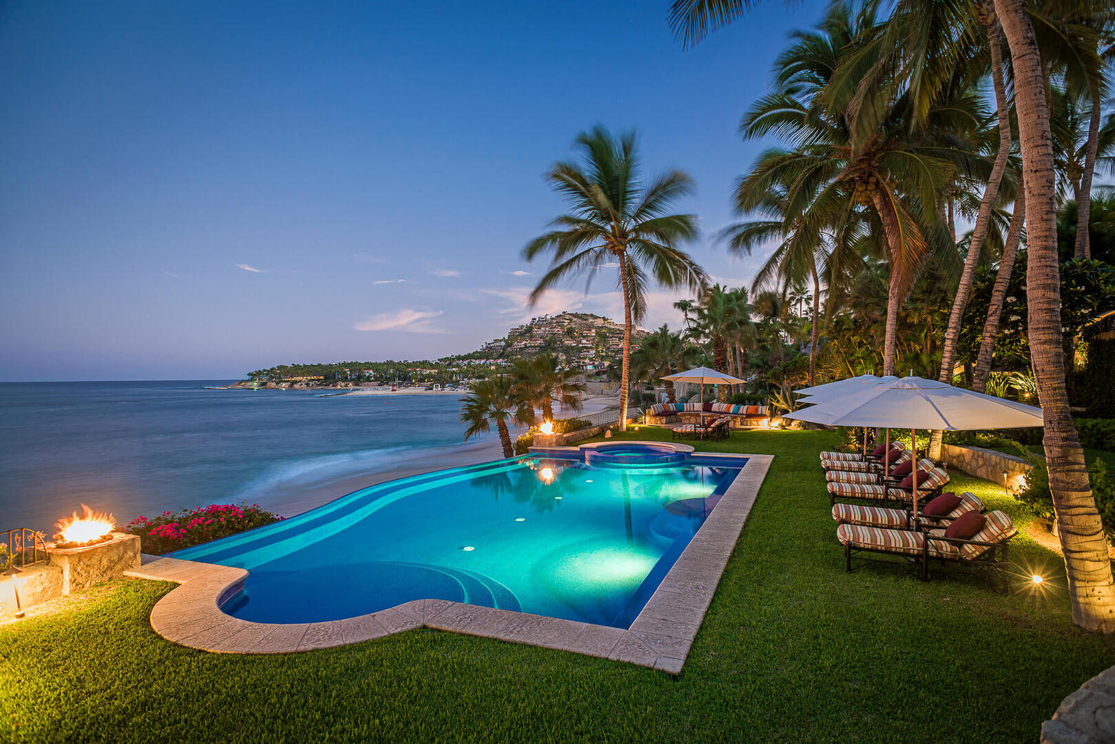 Casa Koll Estate, Palmilla Beachfront Compound with Direct Sand Access Gallery 2