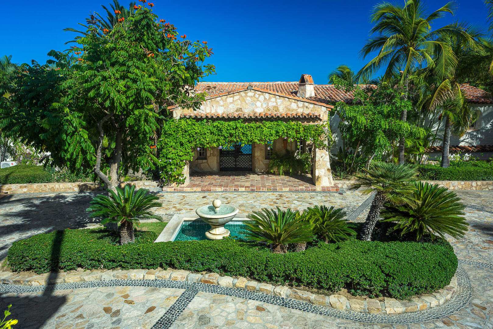 Casa Koll Estate, Palmilla Beachfront Compound with Direct Sand Access - Photo 25