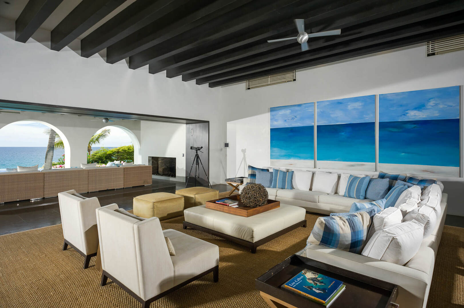Casa Oliver, A Grand Beachfront Hacienda in Fundadores - Photo 12