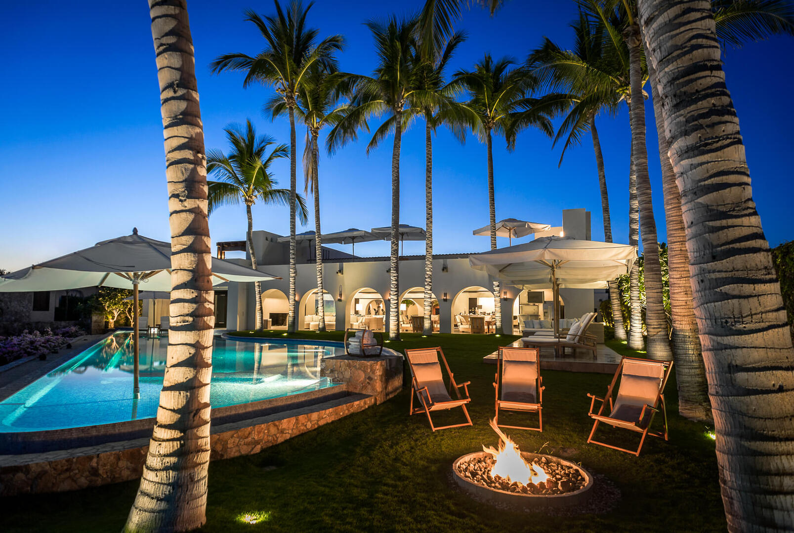 Casa Oliver, A Grand Beachfront Hacienda in Fundadores - Photo 6