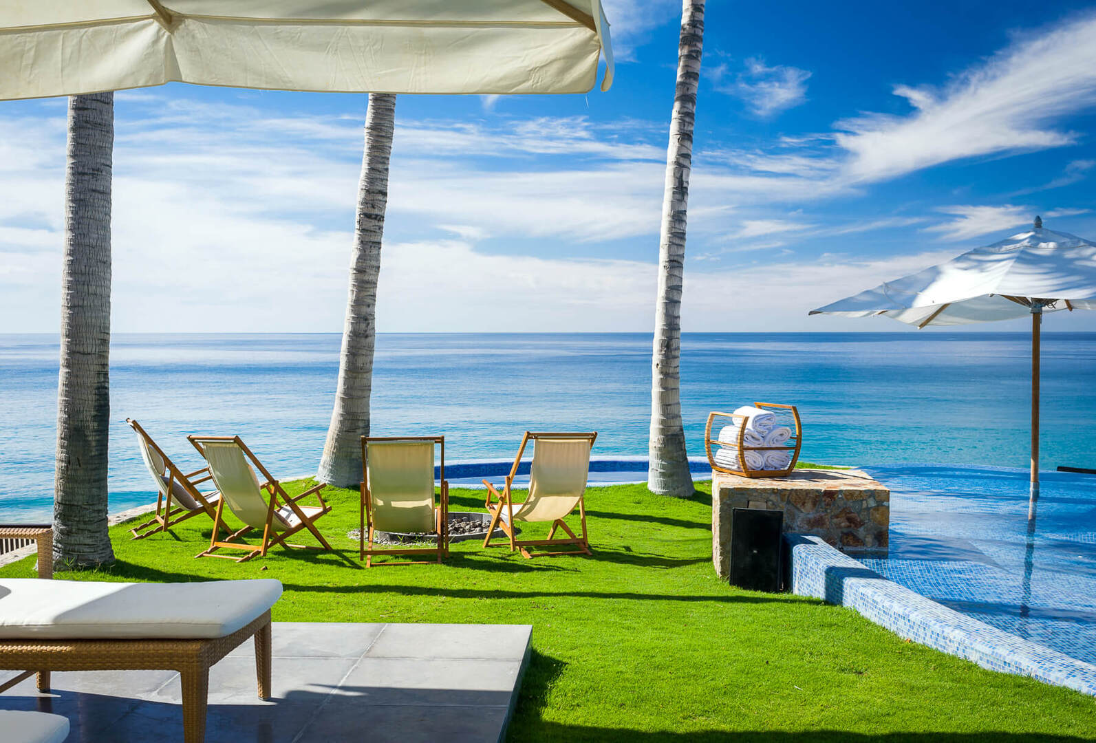 Casa Oliver, A Grand Beachfront Hacienda in Fundadores - Photo 8