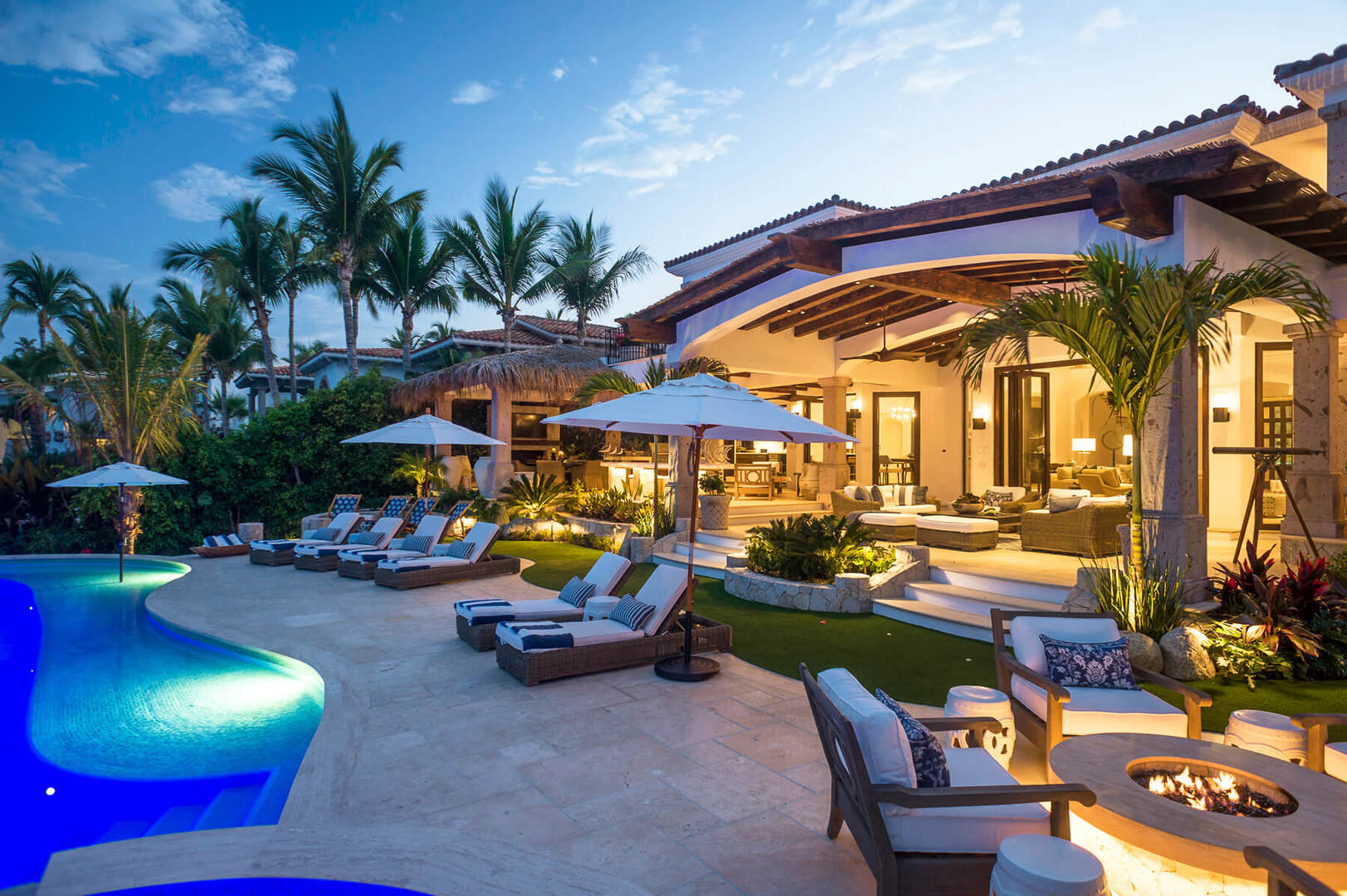 Casa Roca de Pajaro, Beachfront Calm in Caleta Palmilla - Photo 5