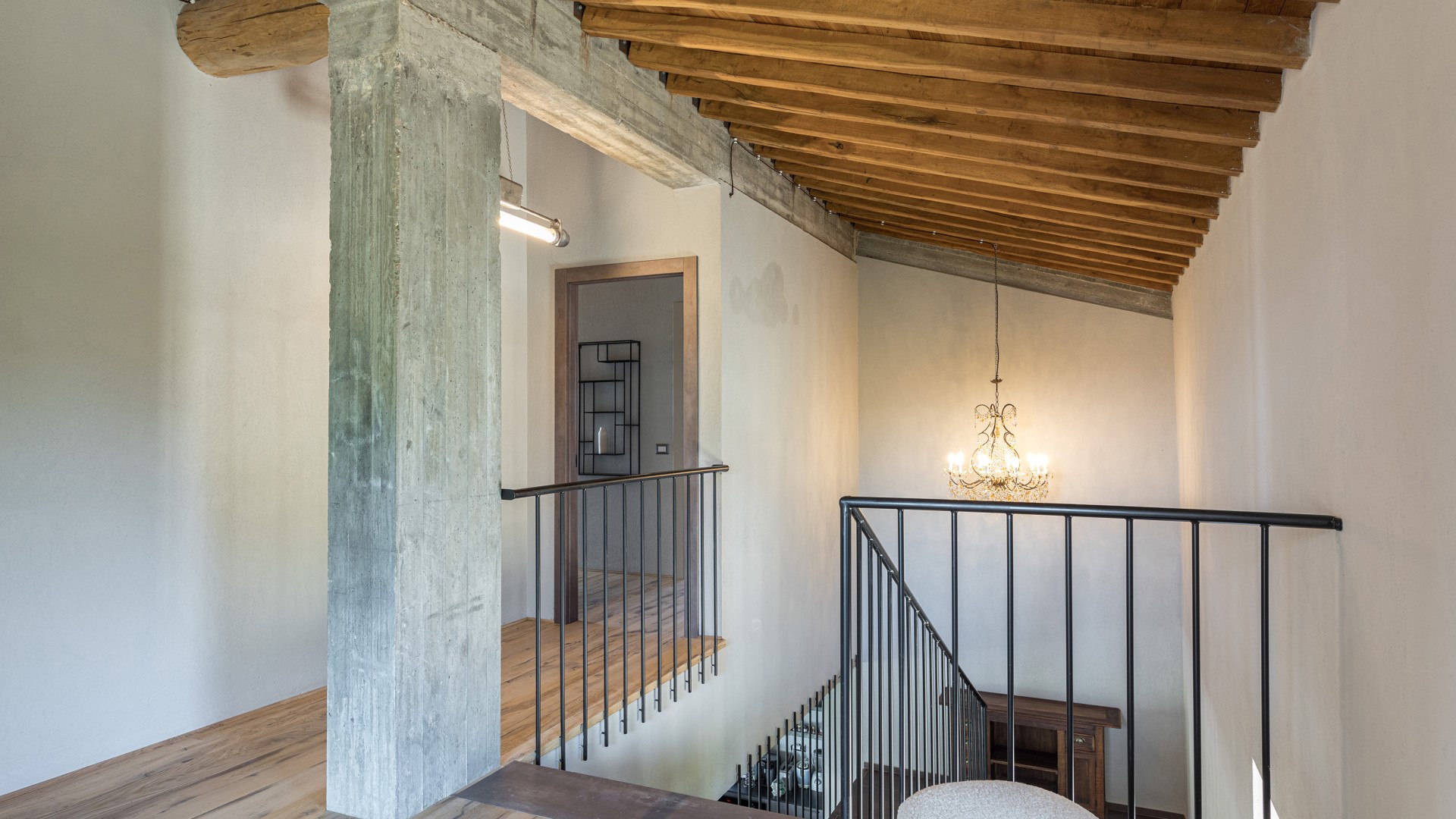 Casale The Place, Industrial-Chic Stone Villa with Pool Near Todi - Photo 52