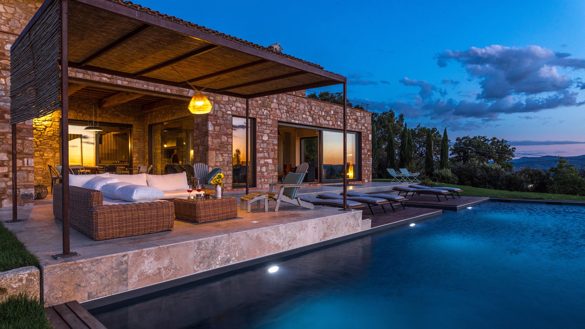 Casale The Place, Industrial-Chic Stone Villa with Pool Near Todi