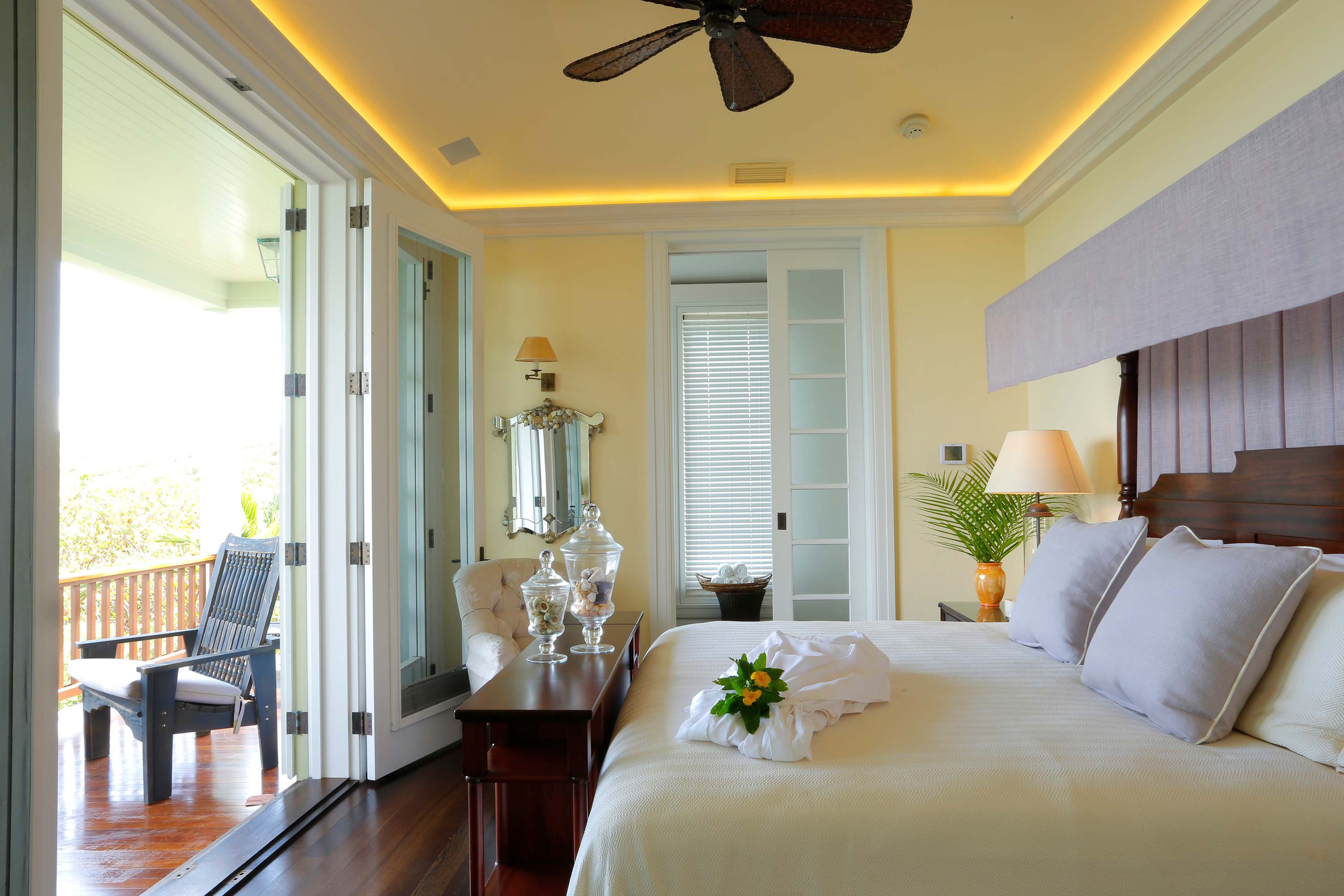 Coral Estate, Eight Bedroom Beachfront Estate on Long Bay Beach - Photo 10