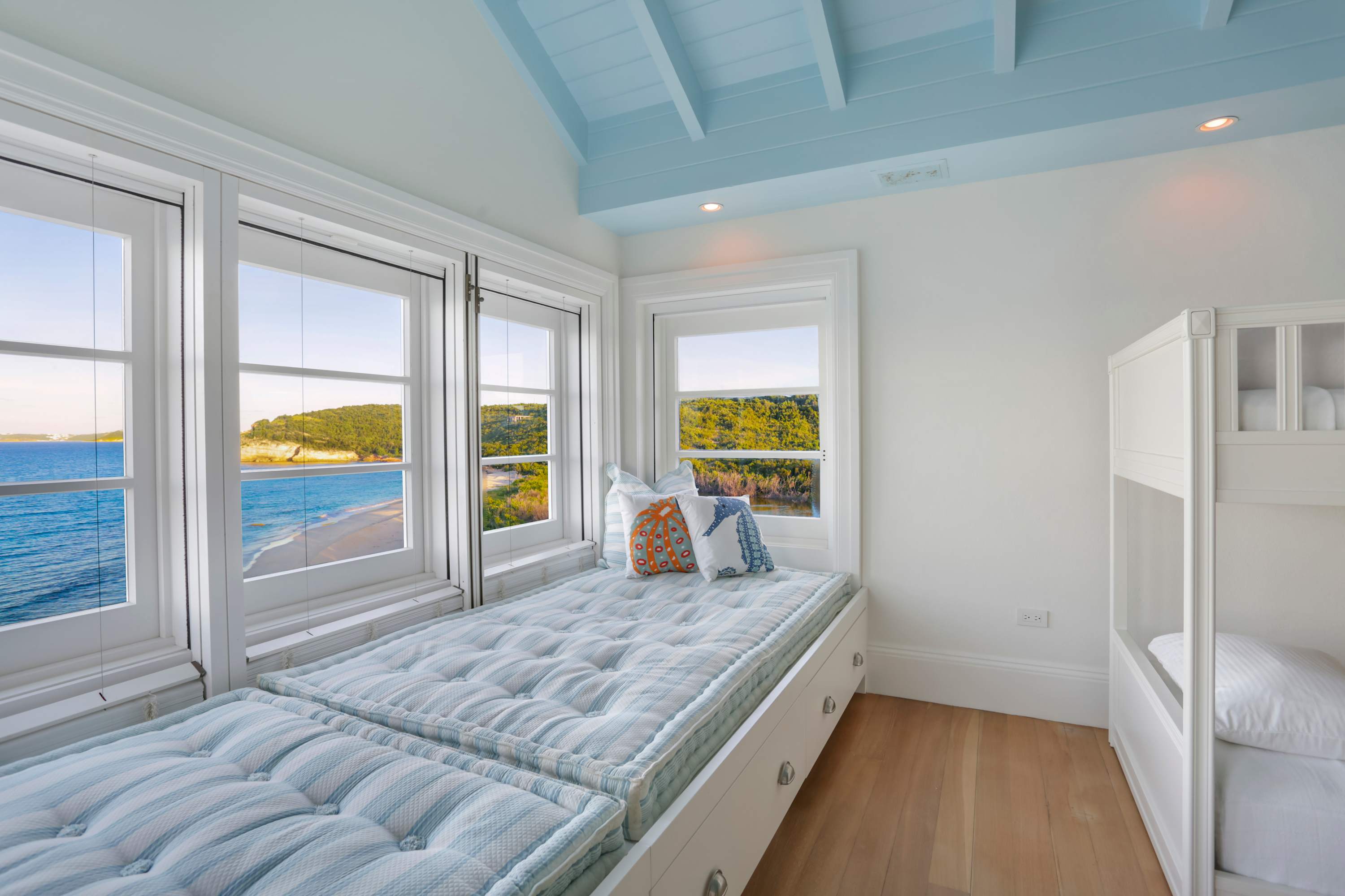 Coral Estate, Eight Bedroom Beachfront Estate on Long Bay Beach - Photo 34