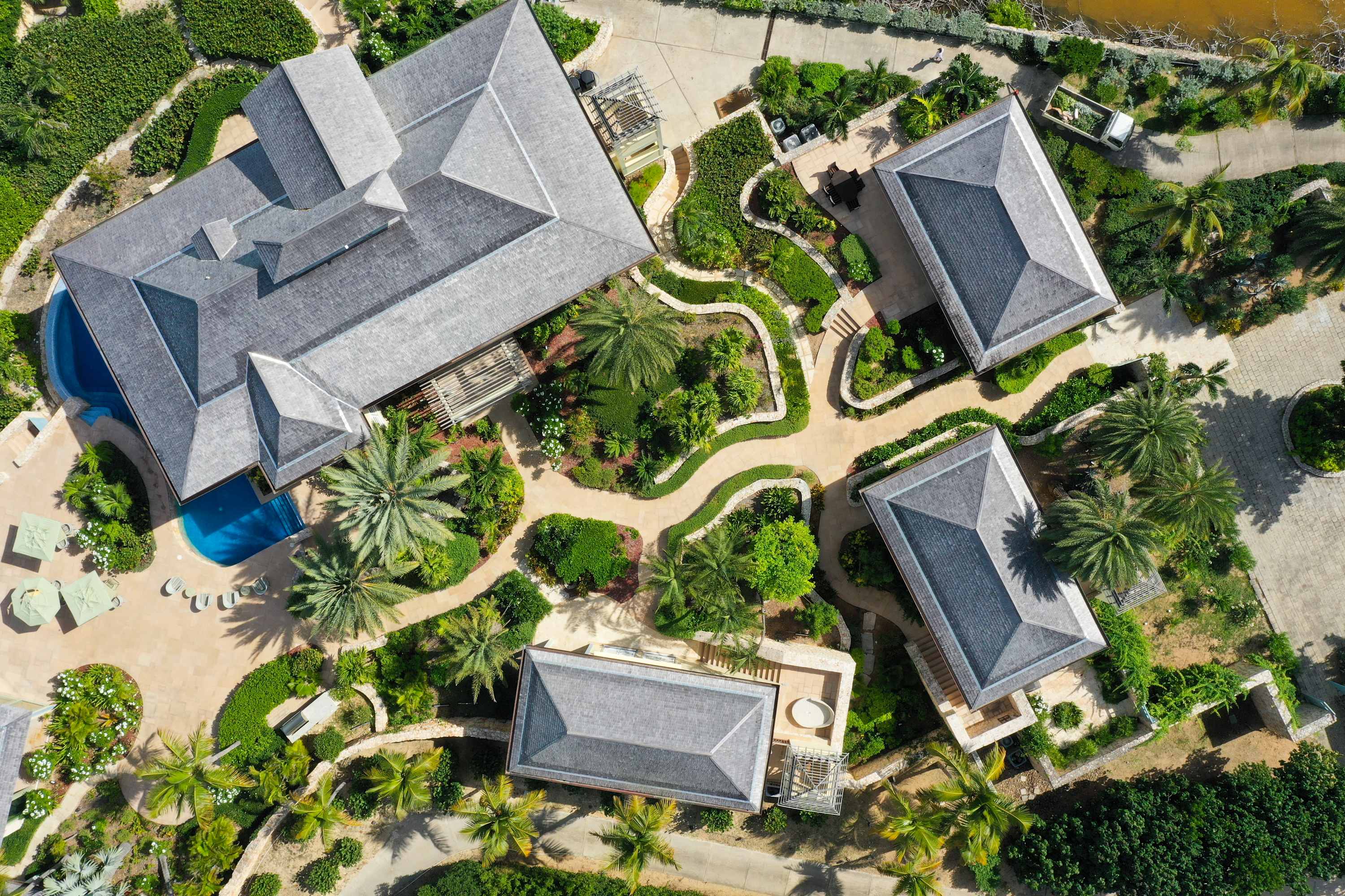 Coral Estate, Eight Bedroom Beachfront Estate on Long Bay Beach Gallery 3