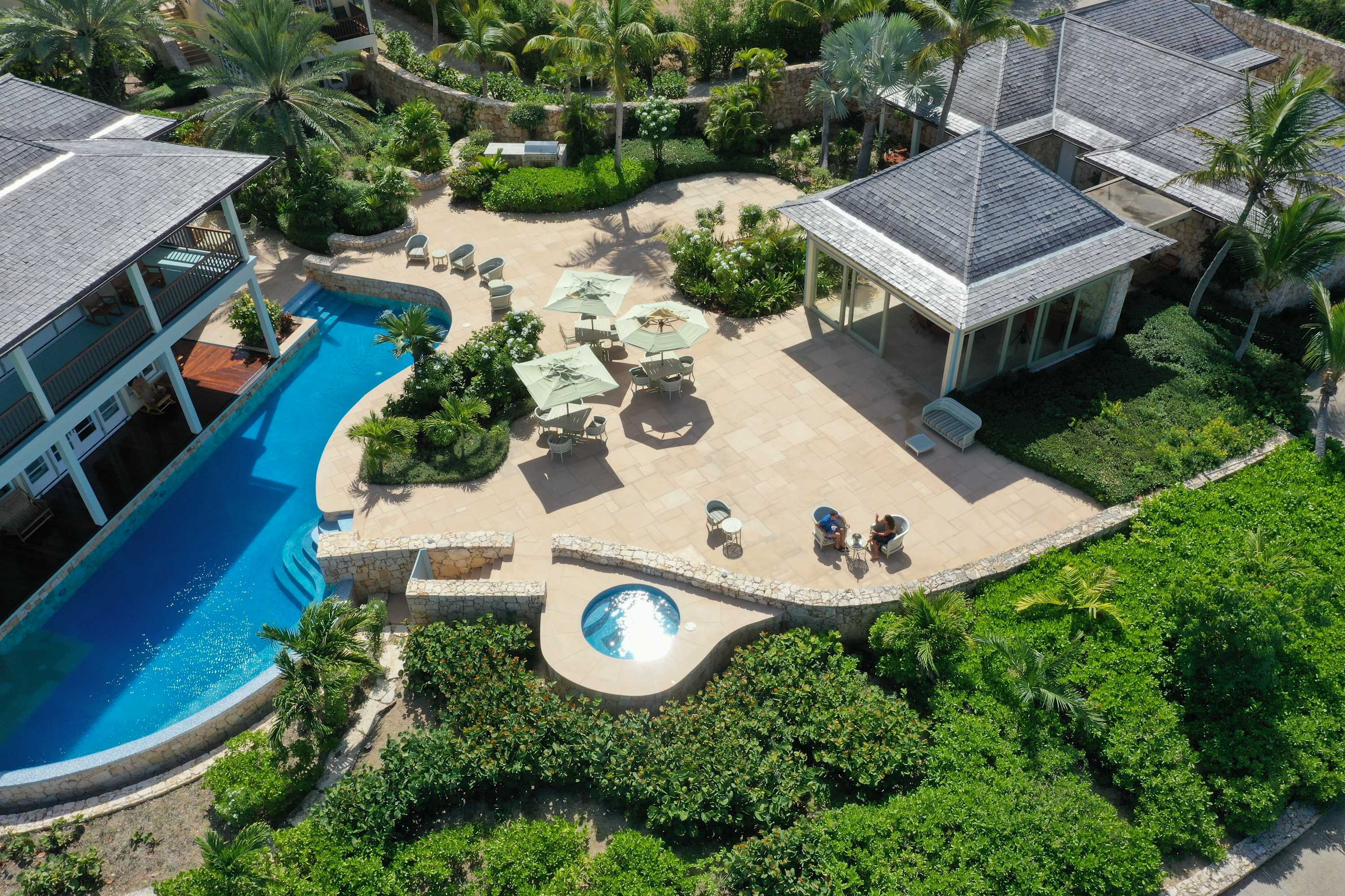 Coral Estate, Eight Bedroom Beachfront Estate on Long Bay Beach - Photo 6