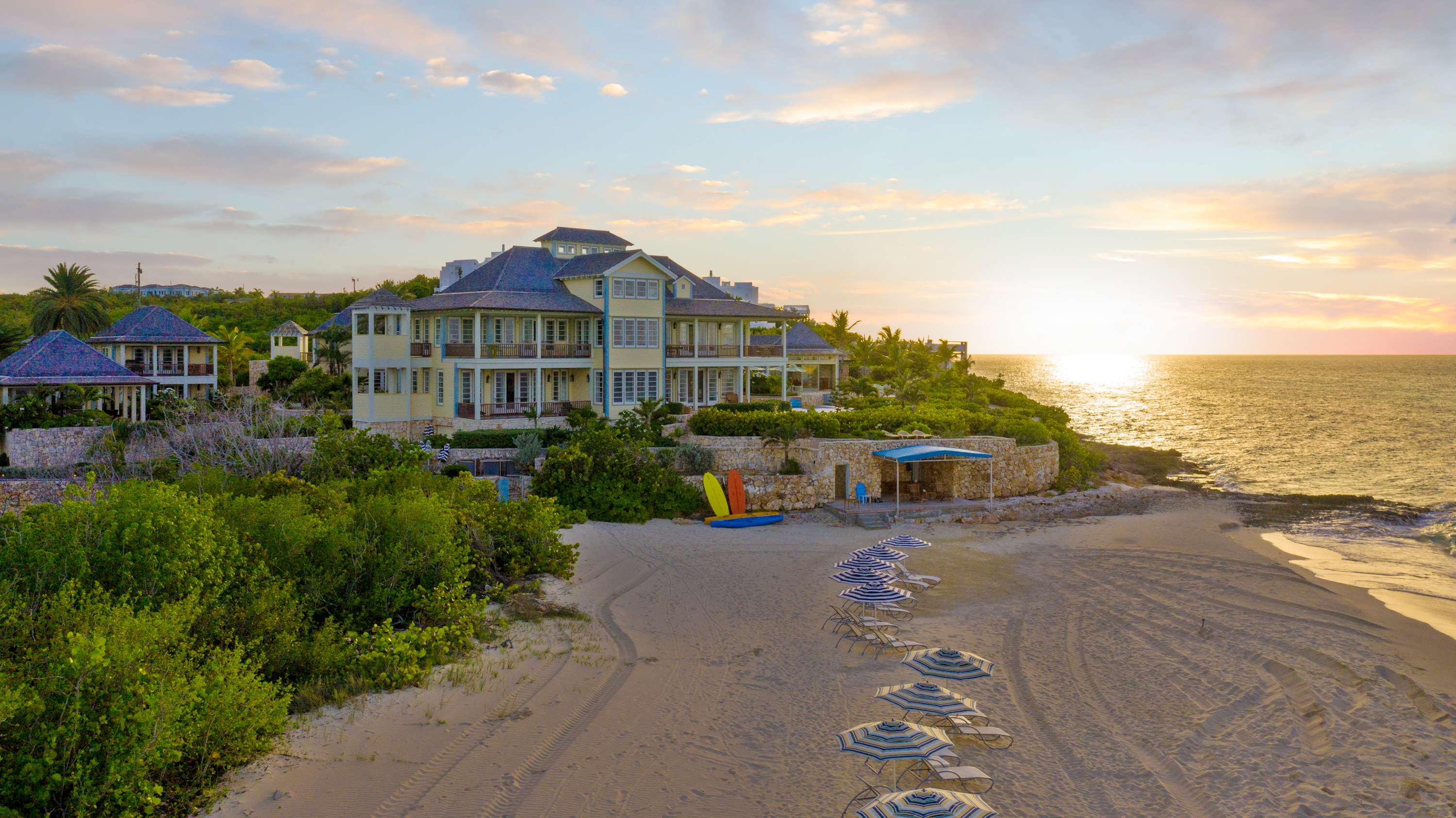 Coral Estate, Eight Bedroom Beachfront Estate on Long Bay Beach - Photo 7