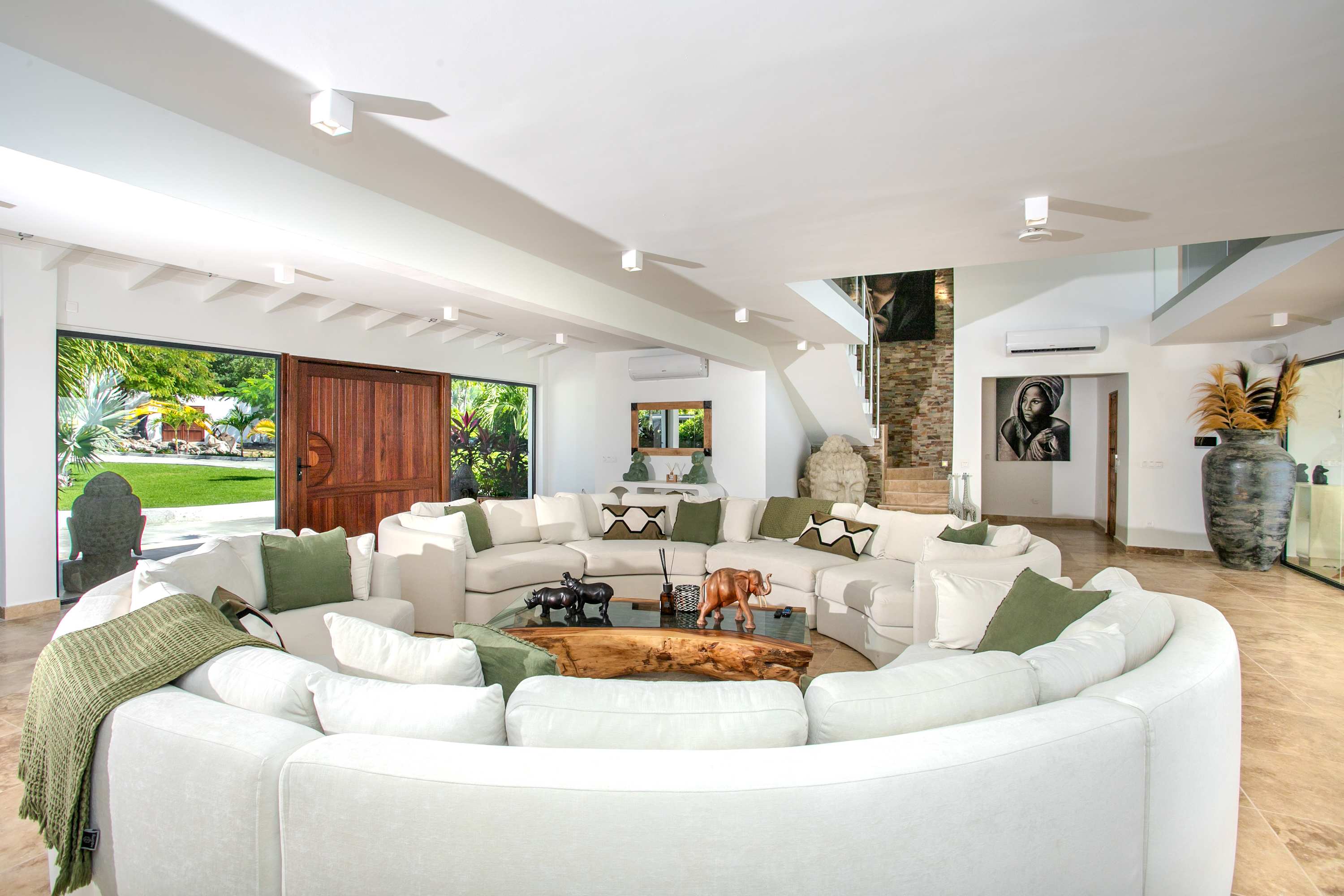 Villa Debbie, Ocean-View Terres Basses Villa with Heated Pool and Private Padel Court - Photo 14