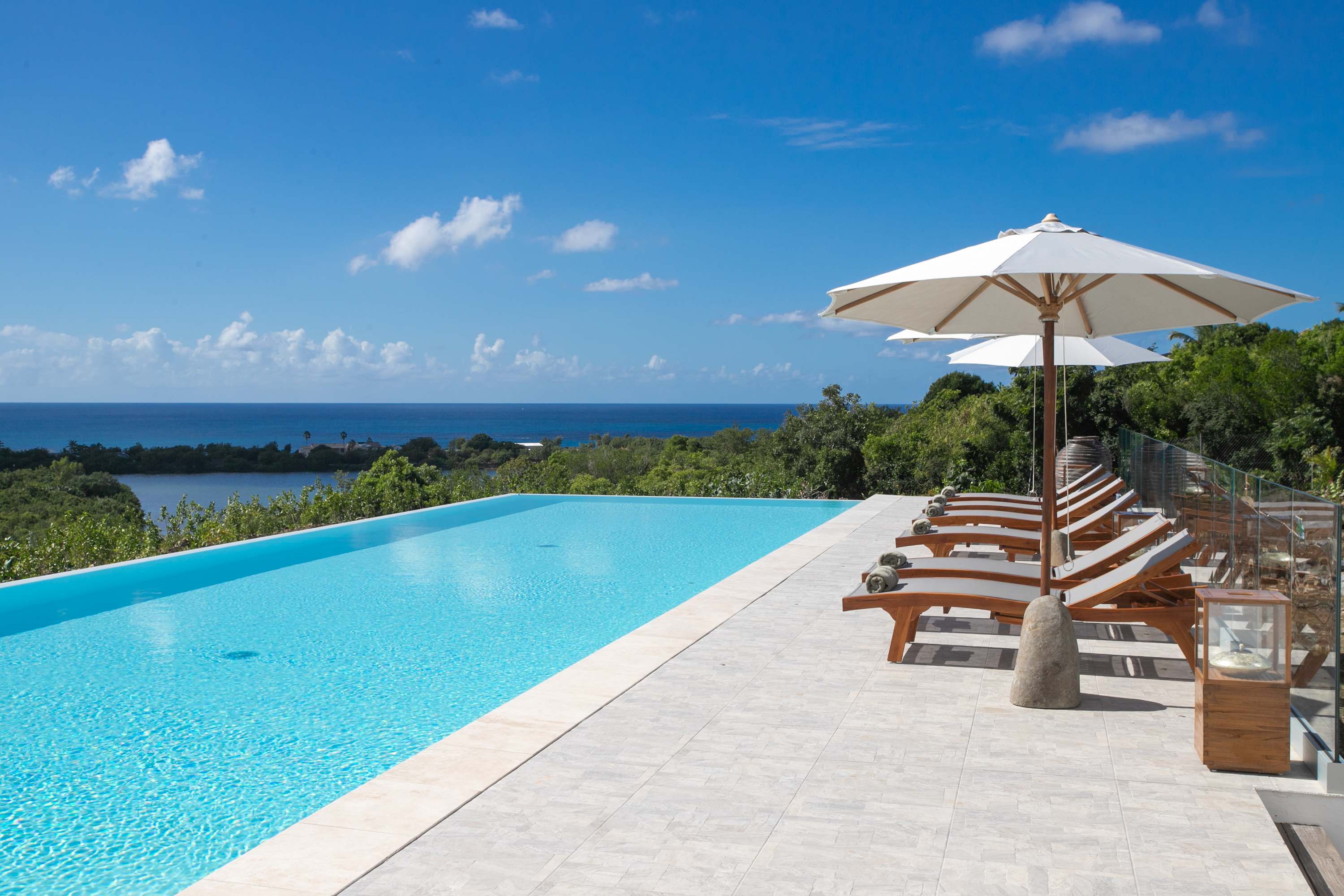 Villa Debbie, Ocean-View Terres Basses Villa with Heated Pool and Private Padel Court - Photo 6