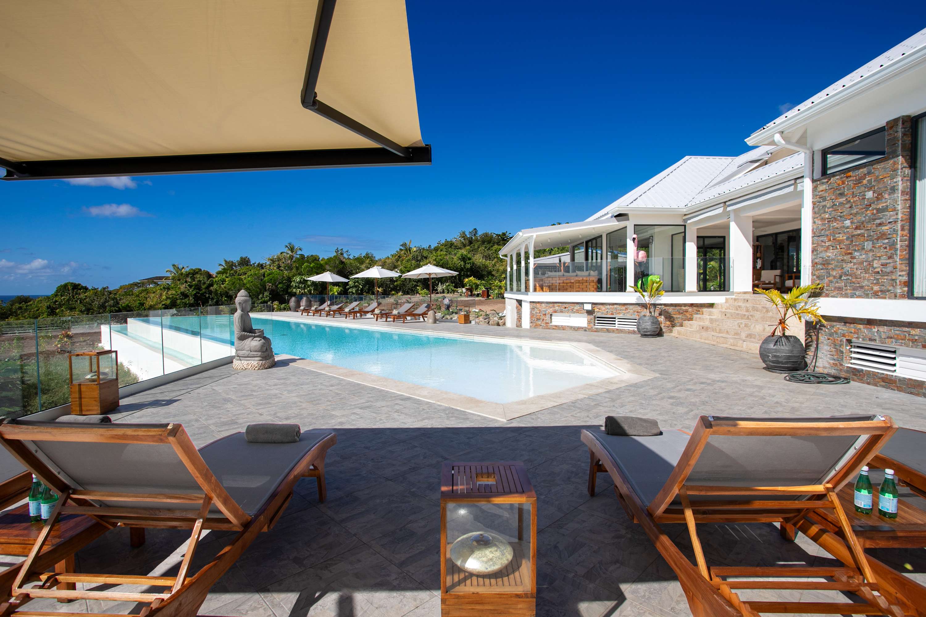 Villa Debbie, Ocean-View Terres Basses Villa with Heated Pool and Private Padel Court - Photo 8