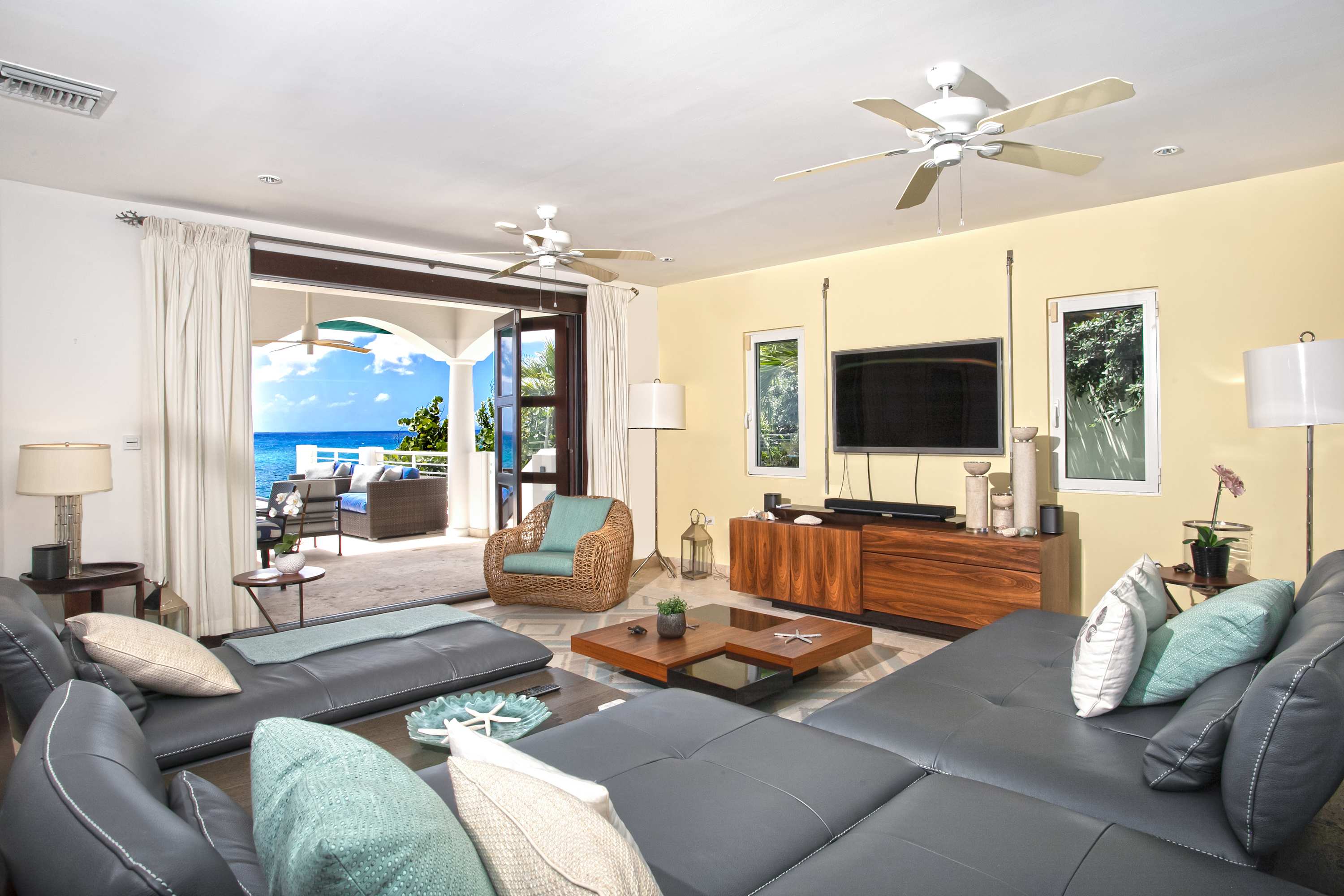 Diamond Villa, a Beachfront Five-Bedroom Escape in Shore Pointe, Cupecoy - Photo 15
