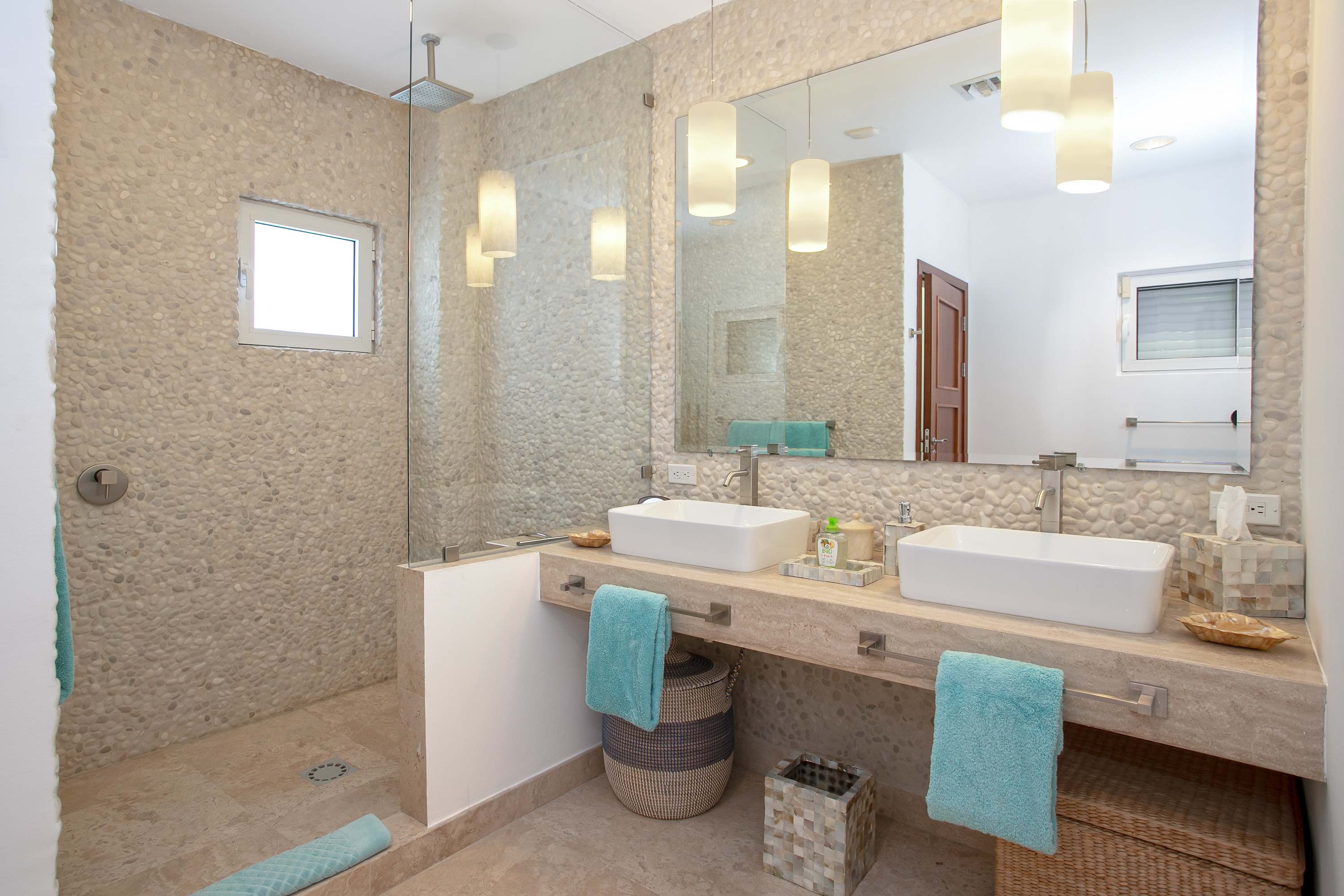 Diamond Villa, a Beachfront Five-Bedroom Escape in Shore Pointe, Cupecoy - Photo 24