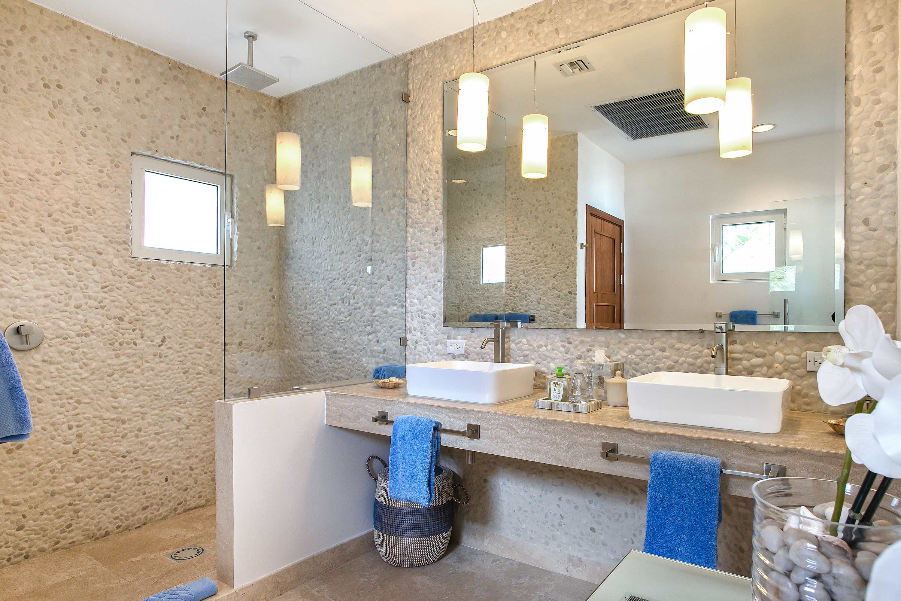Diamond Villa, a Beachfront Five-Bedroom Escape in Shore Pointe, Cupecoy - Photo 38
