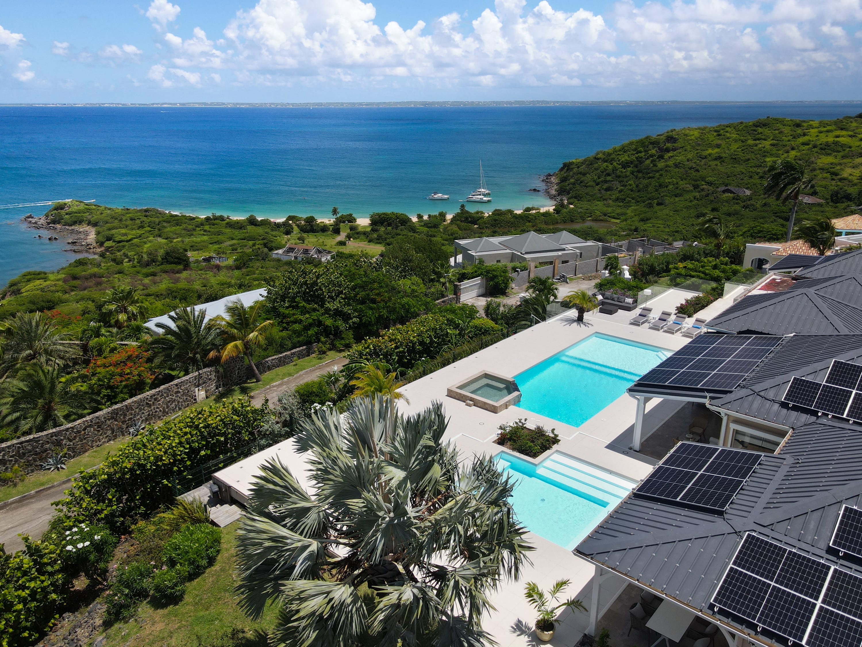 Dream in Blue, Five King Suites Above the Caribbean in Mont Choisy - Photo 12