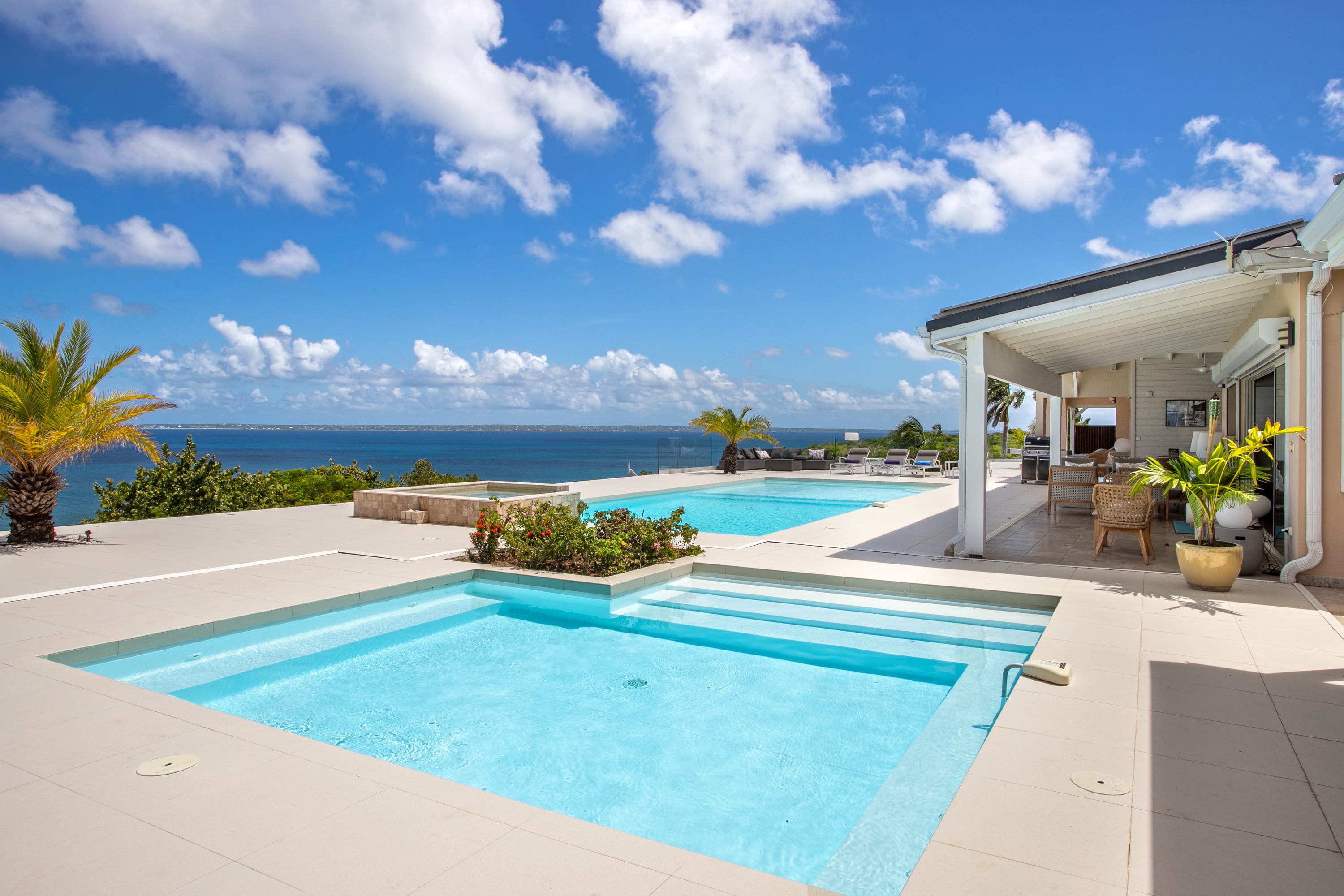 Dream in Blue, Five King Suites Above the Caribbean in Mont Choisy - Photo 13